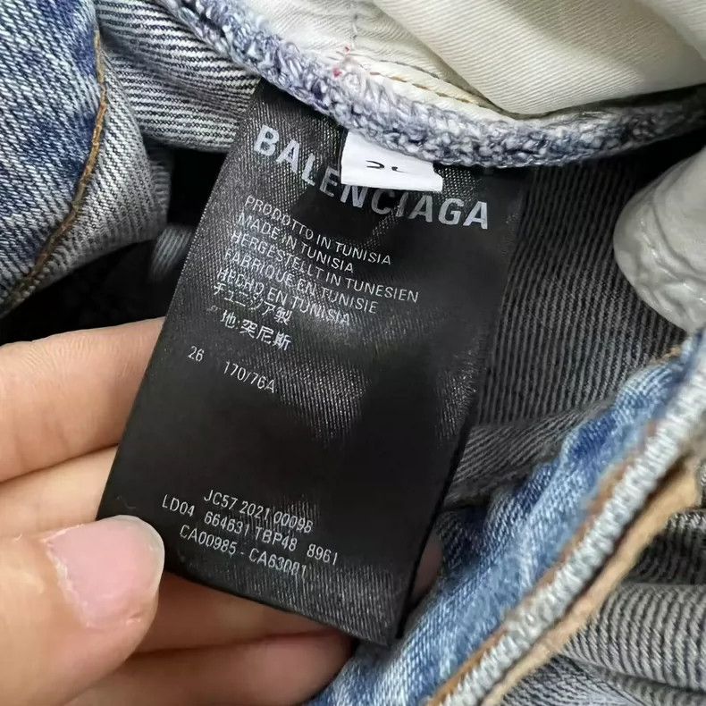 Balenciaga Balenciaga Distressed denim pants Size US 26 / EU 42 - 5 Thumbnail