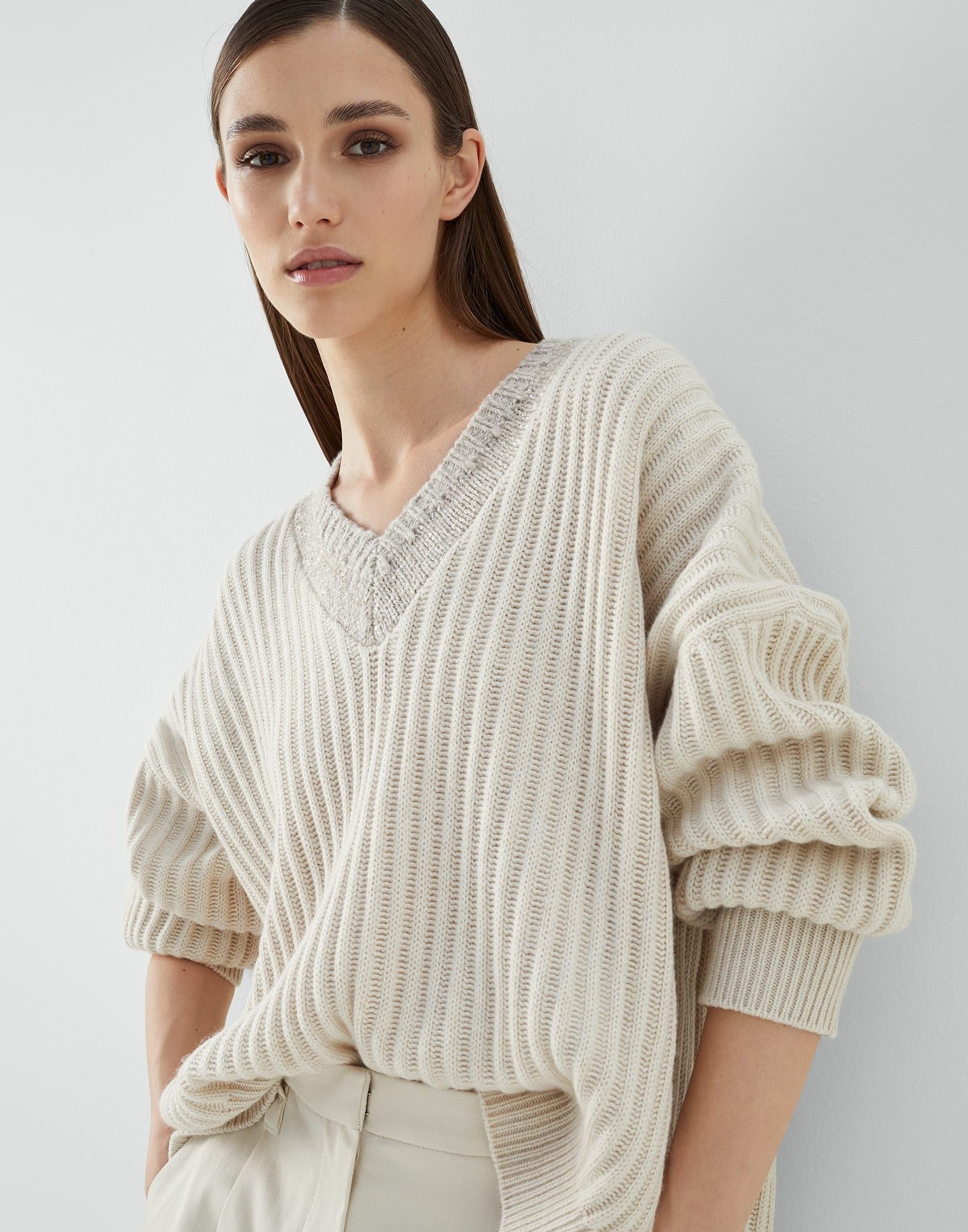 Brunello Cucinelli o1y0725 Cashmere Blend Sweater in Sand Size L / US 10 / IT 46 - 3 Thumbnail