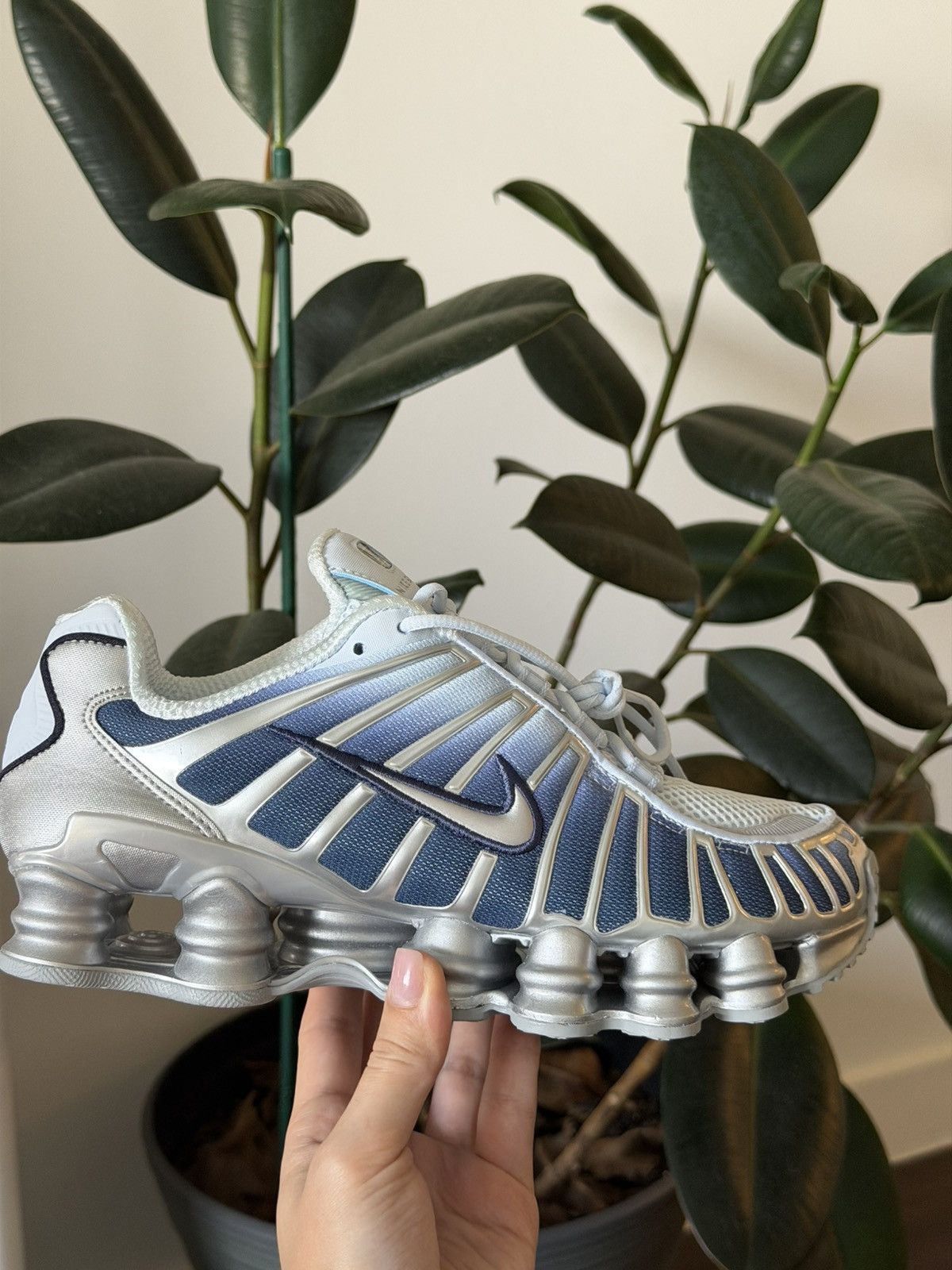 Nike Nike Shox TL Fade "Light Blue" Size 7M / 8.5W Size US 8.5 / IT 38.5 - 3 Thumbnail