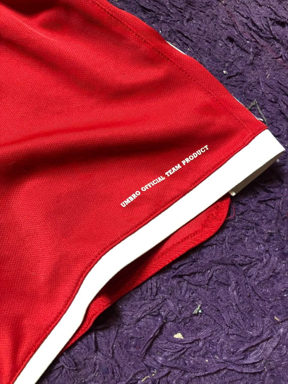 Umbro Vintage shorts red crazy Y2K big logo Umbro EUR 36 Size 36" / US 14 / IT 50 - 8 Thumbnail