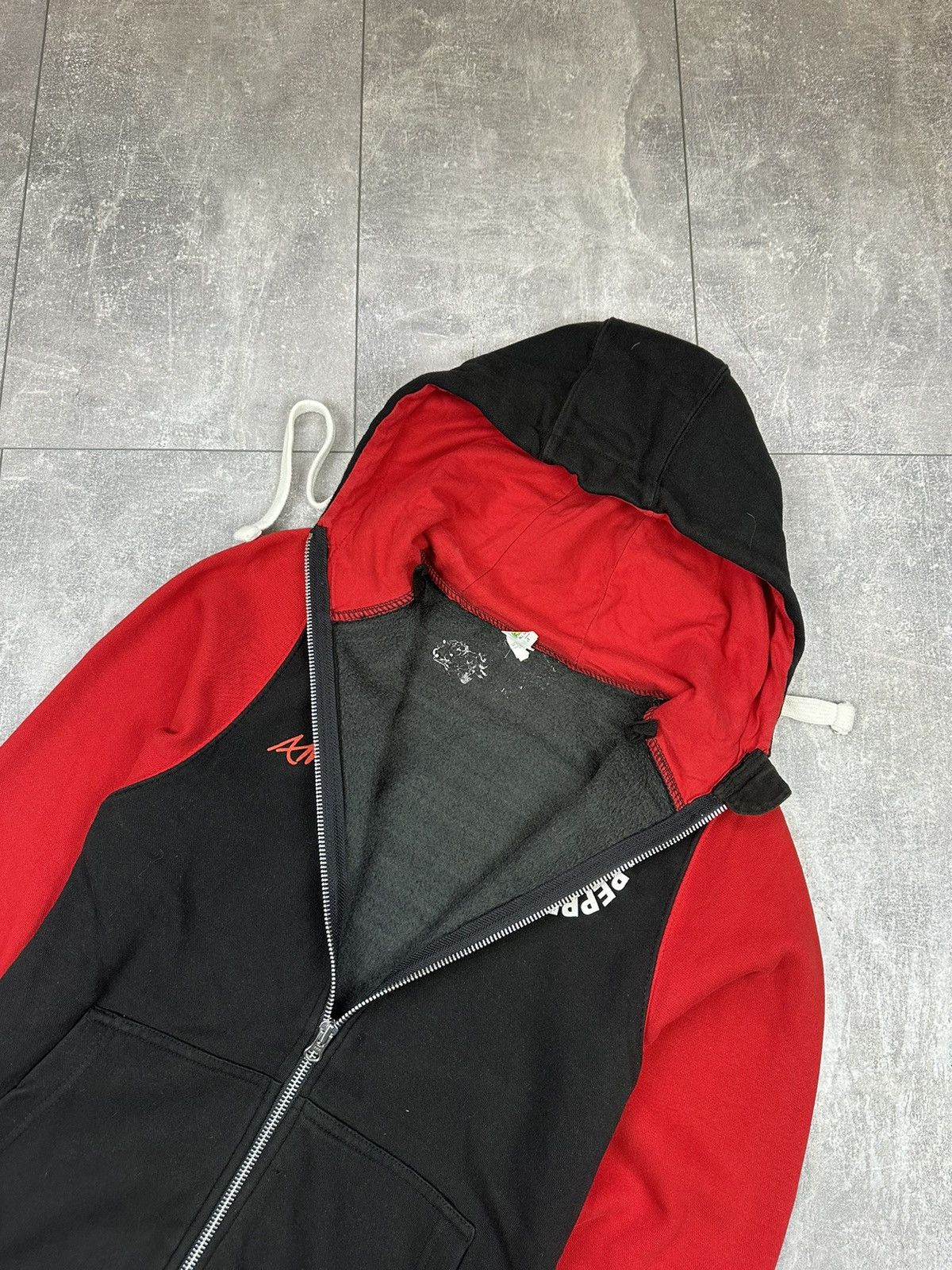 Other Red Hot Chili Peppers Black/Red Hoodie Size US S / EU 44-46 / 1 - 8 Thumbnail