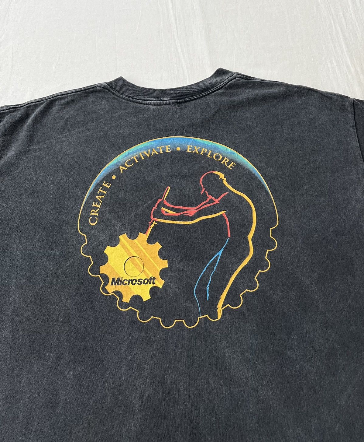 Microsoft Vintage 90s Microsoft Create Activate Explore Tech Faded Tee Size US XL / EU 56 / 4 - 16 Thumbnail