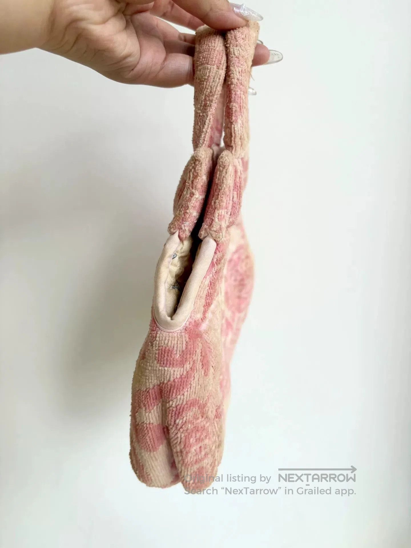 Vivienne Westwood Vivienne Westwood Vintage Pink Carved Towel Bag Small. Size ONE SIZE - 5 Thumbnail
