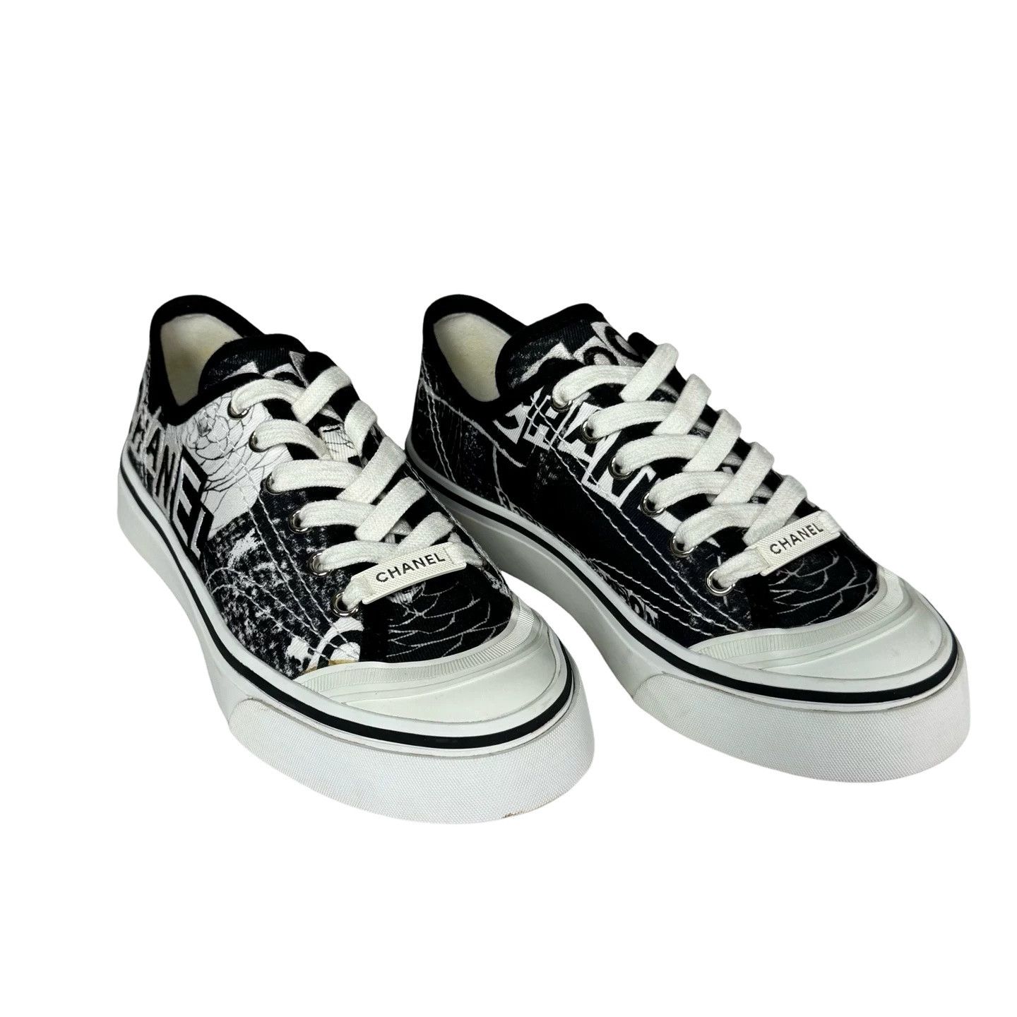 Chanel Chanel Logo Print Low-Top Sneakers Size 36 Size US 6 / IT 36 - 1 Thumbnail