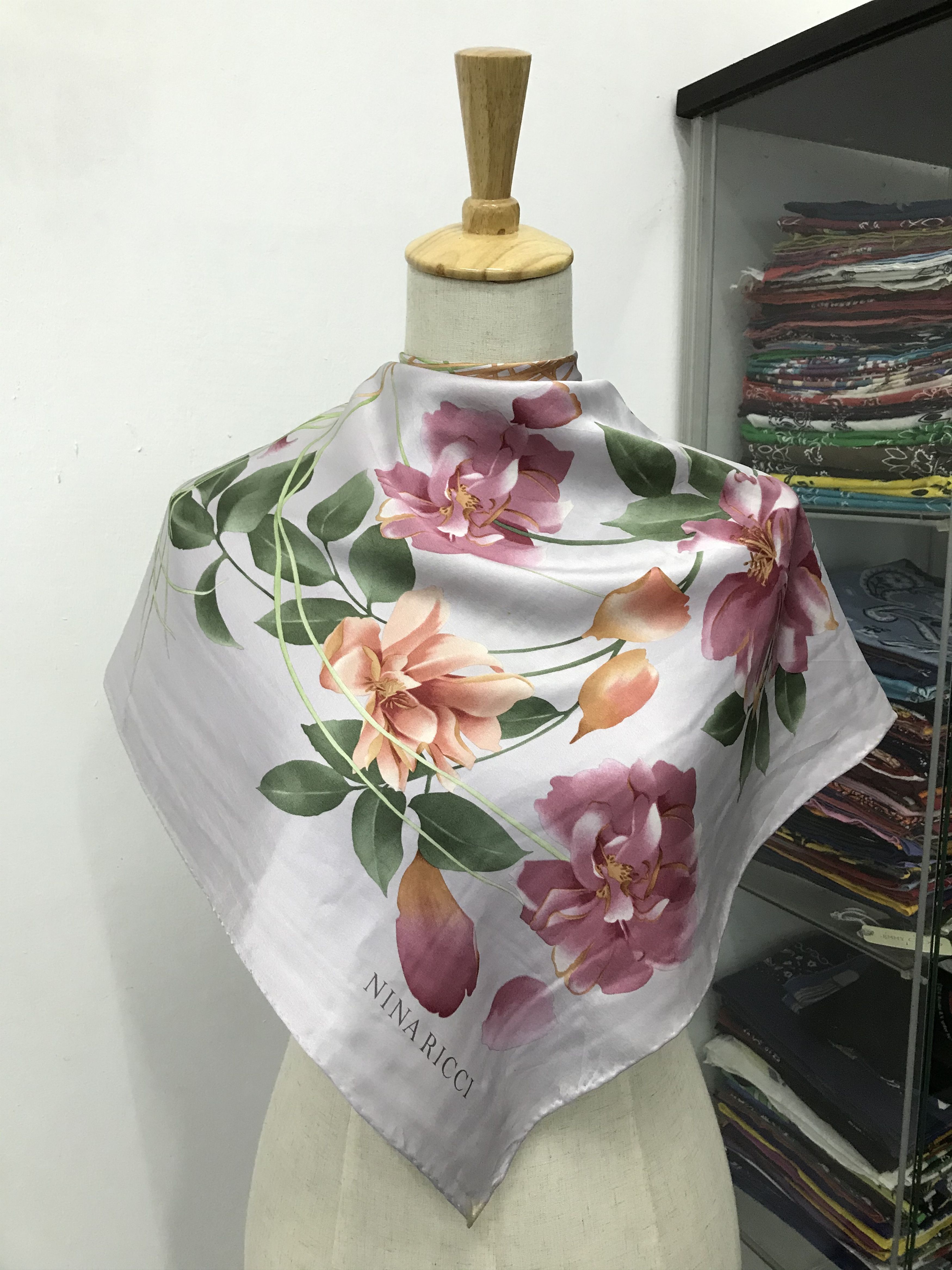Nina Ricci × Vintage Vintage Nina Ricci Silk Scarf Size ONE SIZE - 1 Thumbnail