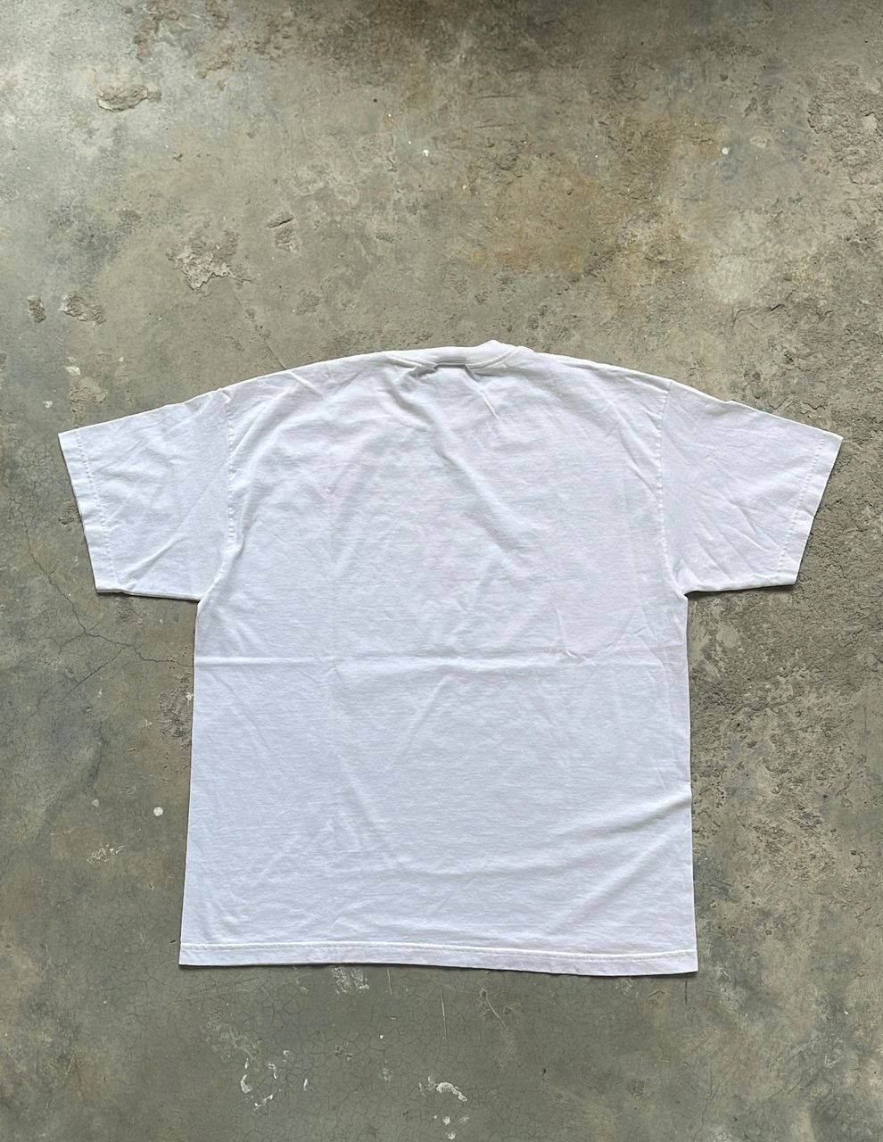 Vintage Vintage 2000 Red Hot Chili Peppers Cross Tee Size US XL / EU 56 / 4 - 9 Thumbnail