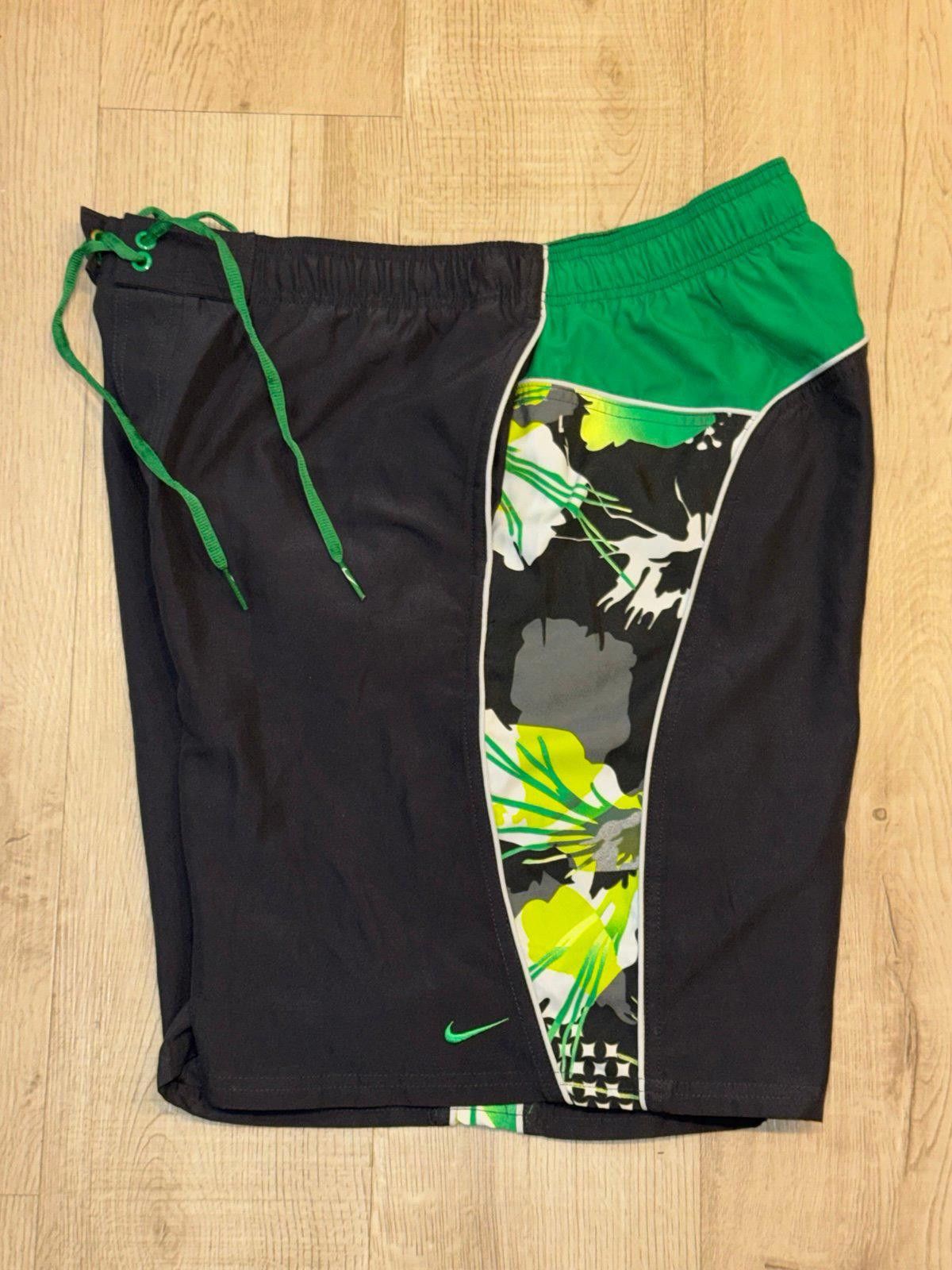 Nike Nike Green Floral Swim Trunks Mens XL Vintage Y2K Rare 90s Size US 36 / EU 52 - 2 Thumbnail
