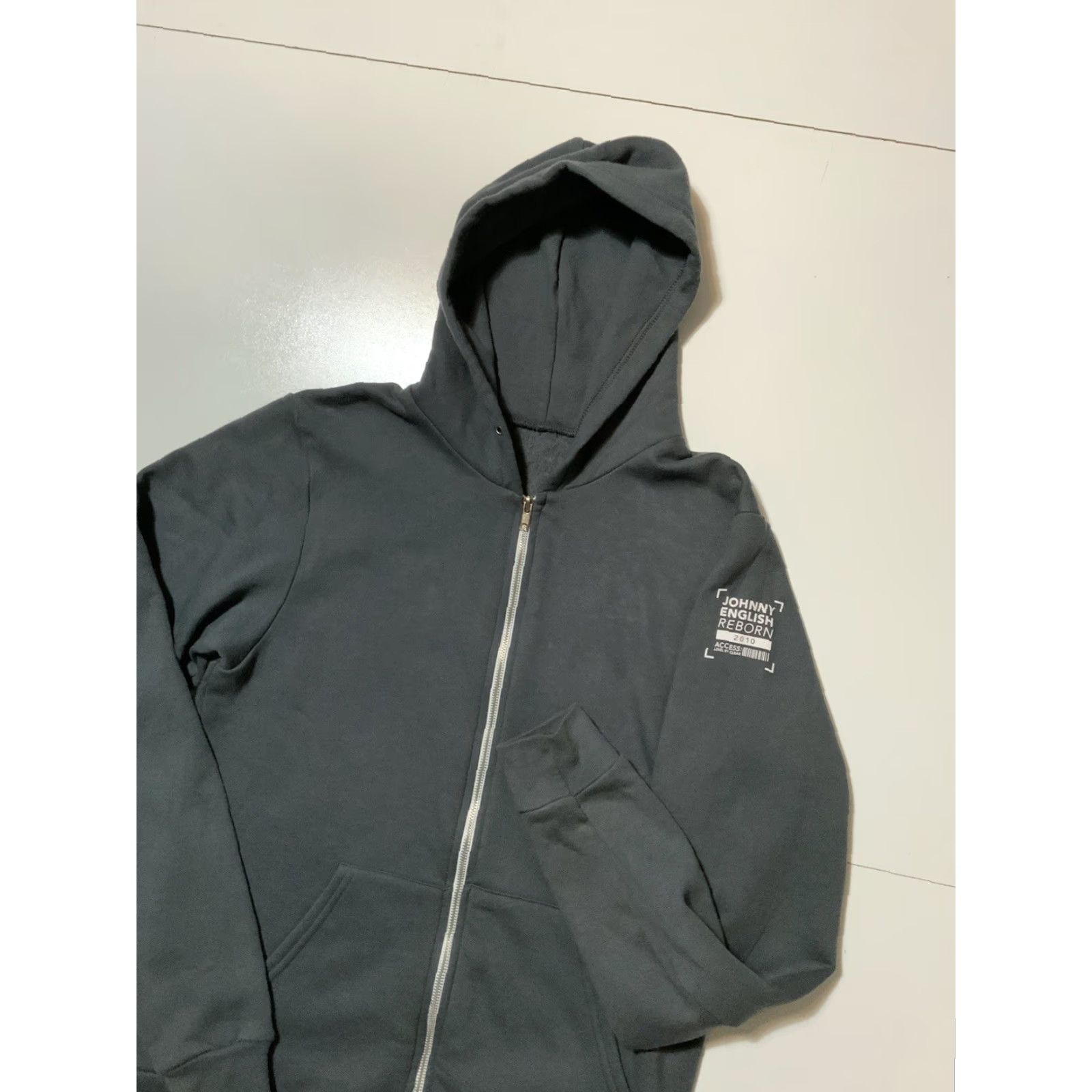 American Apparel American Apparel Johnny English Reborn 2010 Cast Crew Spying On You Full Zip Hoodie M Gray Mens Size US M / EU 48-50 / 2 - 3 Thumbnail