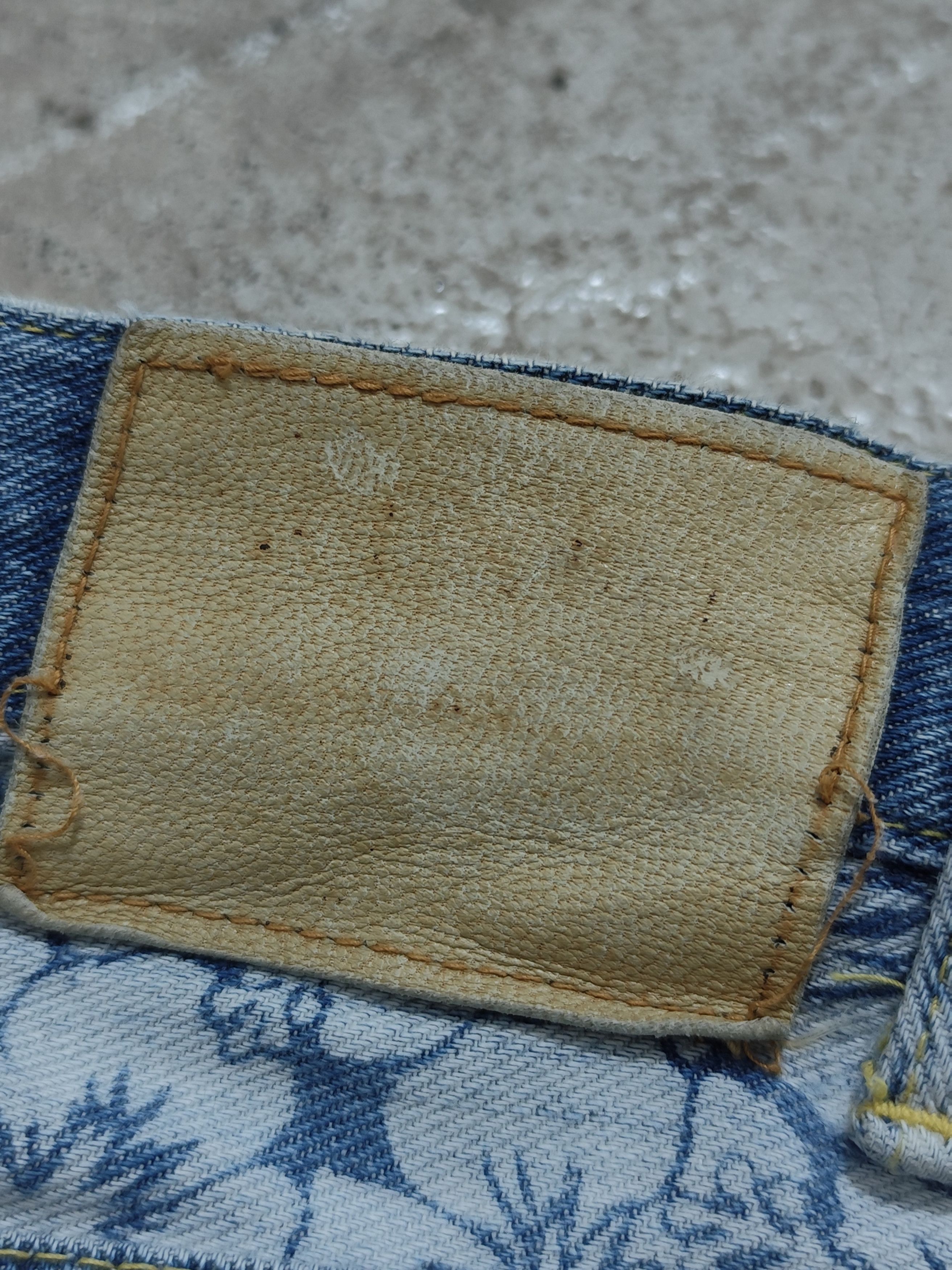 Hysteric Glamour Vintage Hysteric Glamour faded flared jeans Size 28" / US 6 / IT 42 - 7 Thumbnail