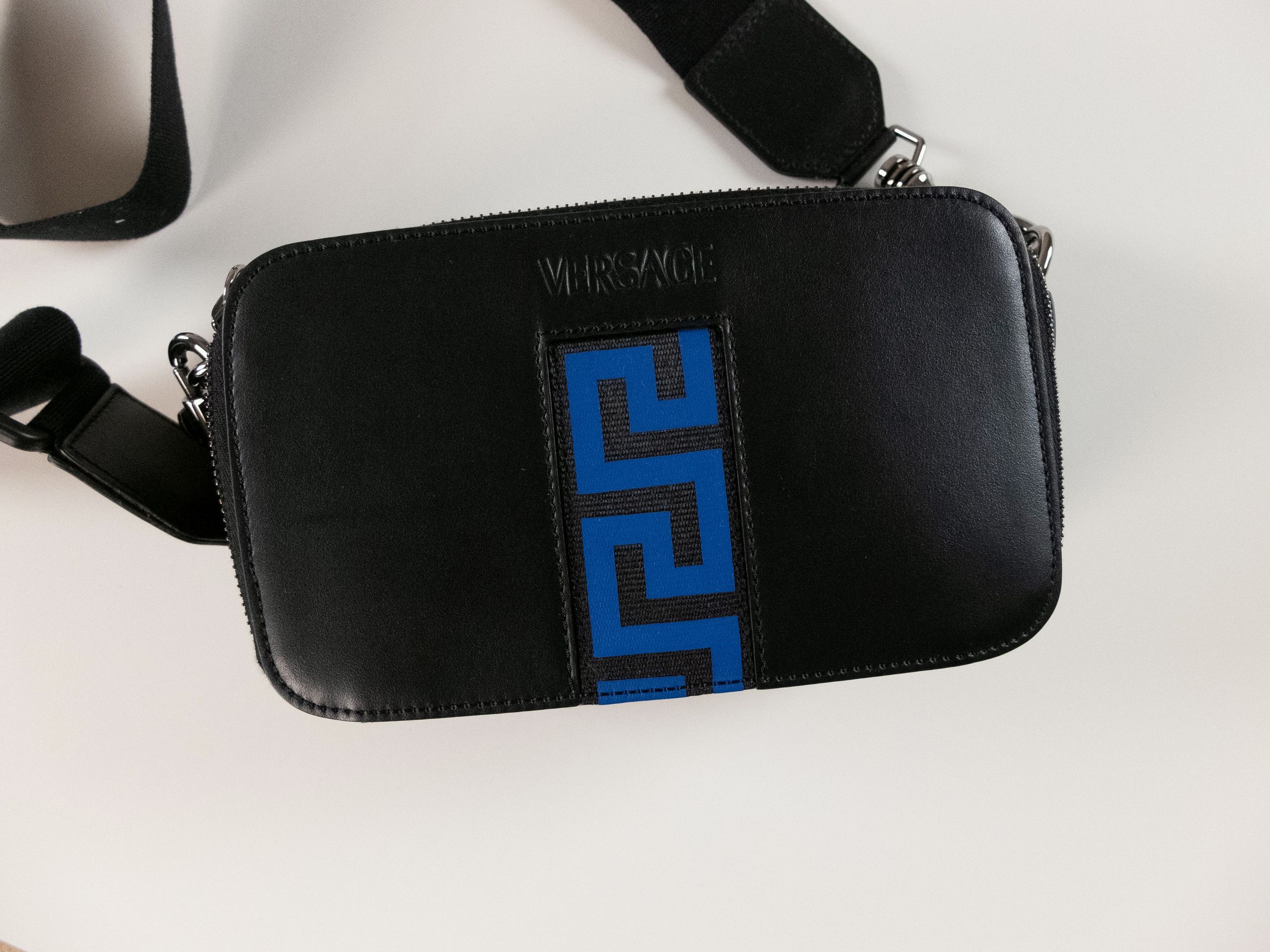 Versace VERSACE La Greca black & blue leather crossbody camera bag Size ONE SIZE - 3 Thumbnail