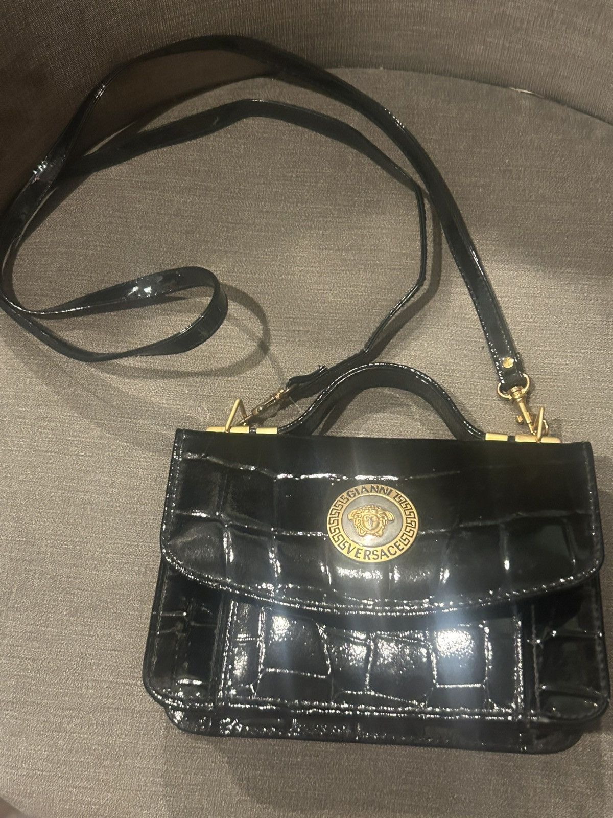 Versace Gianni Versace Medusa Patent Croc Embossed Clutch Size ONE SIZE - 13 Thumbnail