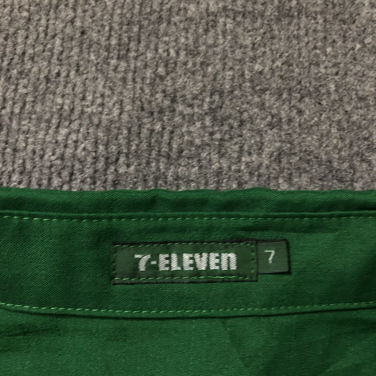 Japanese Brand Vintage 7 Eleven Convinient Japan Store Worker Shirt Size US M / EU 48-50 / 2 - 12 Thumbnail