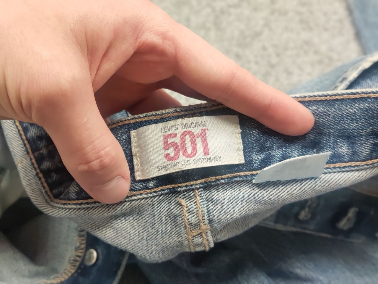 Levi's Vintage Levis 501 Straight Button Faded Denim Jeans Retro Size US 33 - 18 Thumbnail