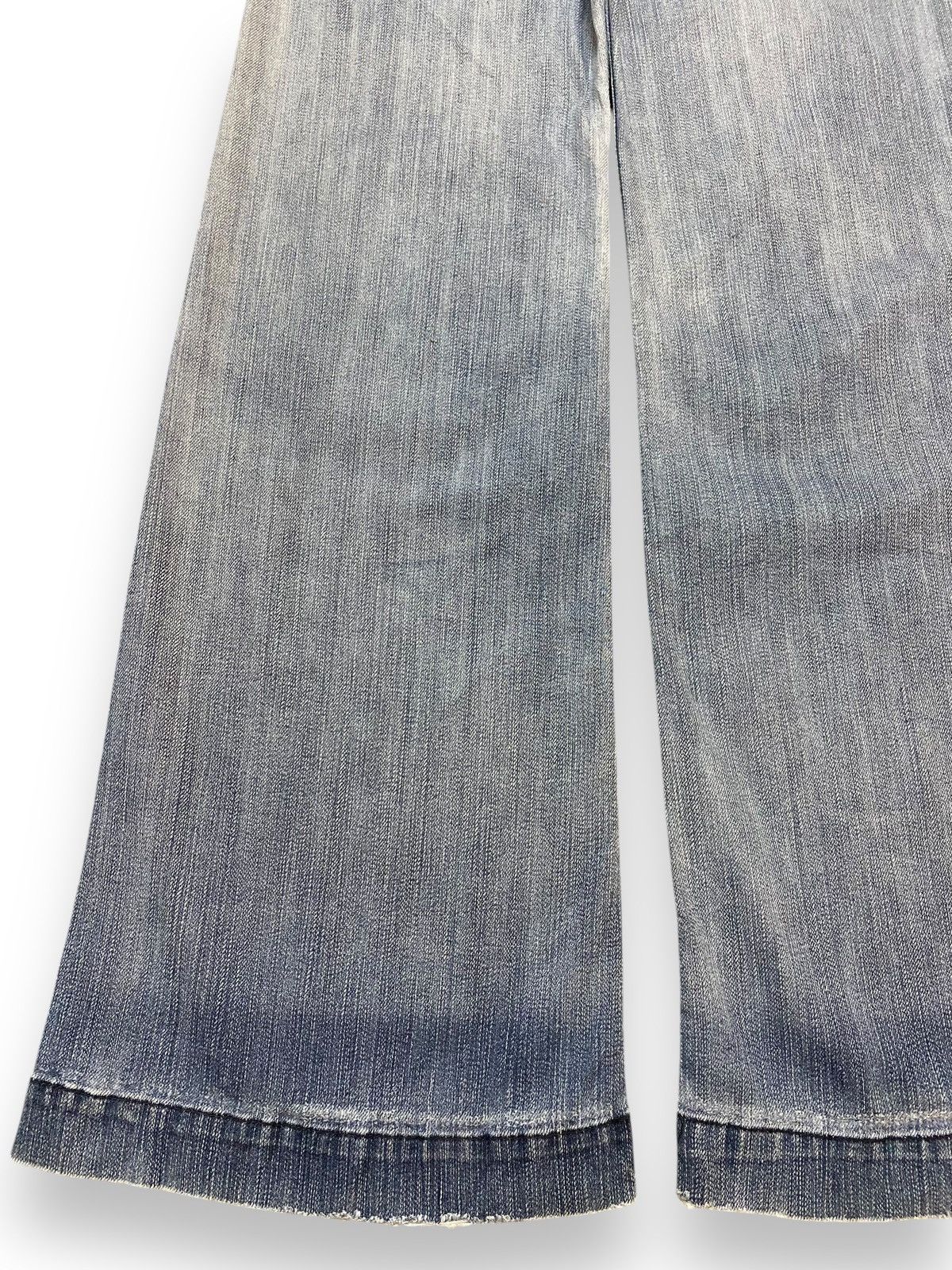 Japanese Brand Vintage Japanese Brand Uniqlo Fade Wash Baggy Jean Size 28" / US 6 / IT 42 - 7 Thumbnail