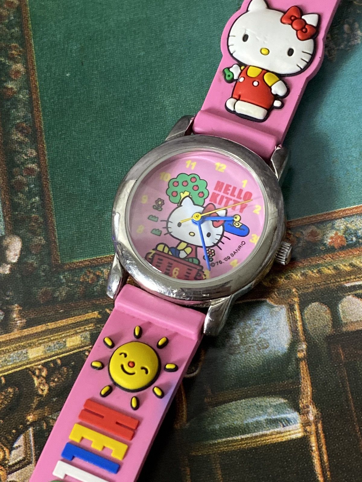 Japanese Brand Hello Kitty Watch: 2009 Sanrio Kit and Friends Size ONE SIZE - 2 Thumbnail