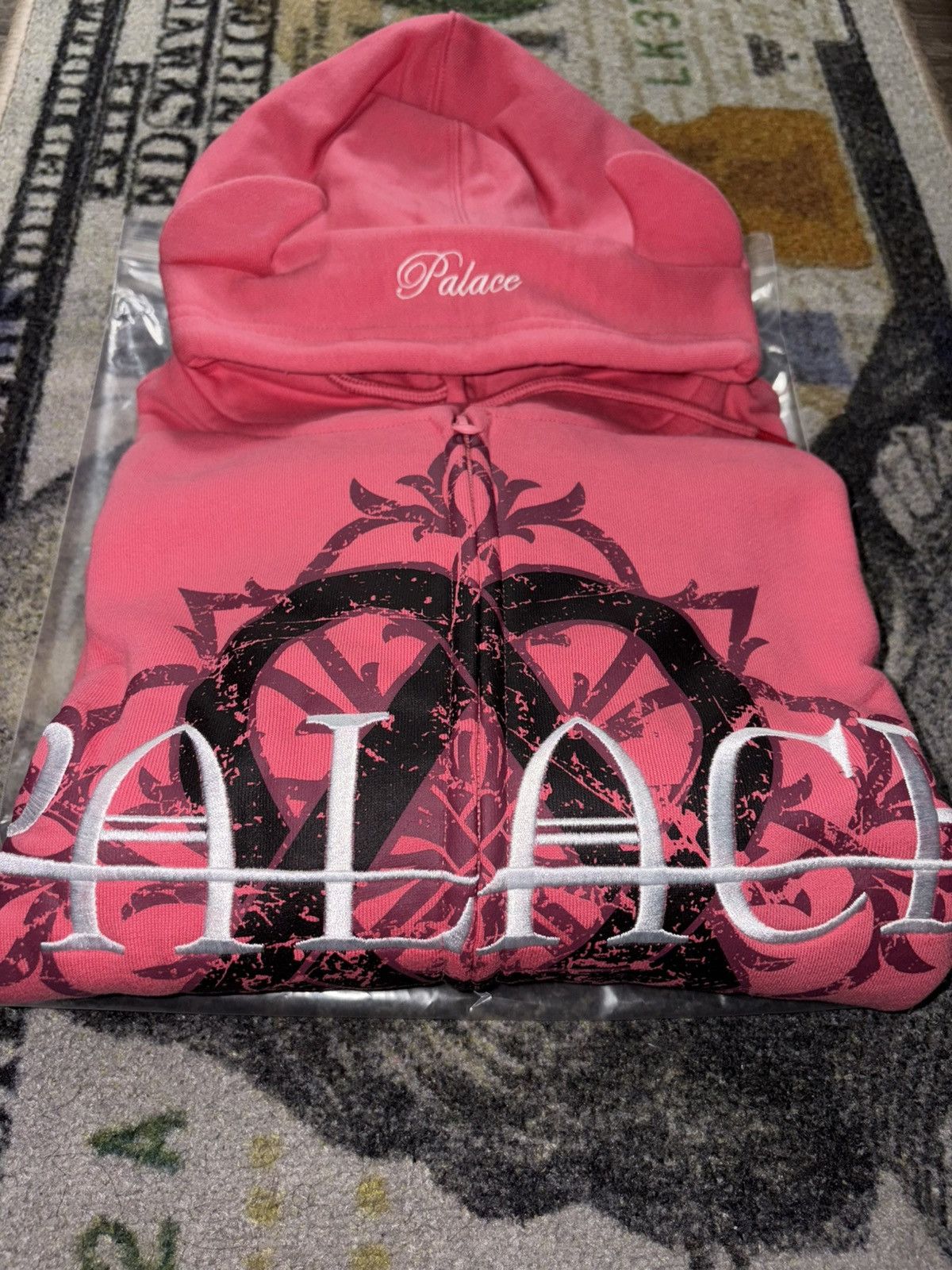 Palace Palace Tri Gram Horns Hoodie Pink Size US L / EU 52-54 / 3 - 4 Thumbnail