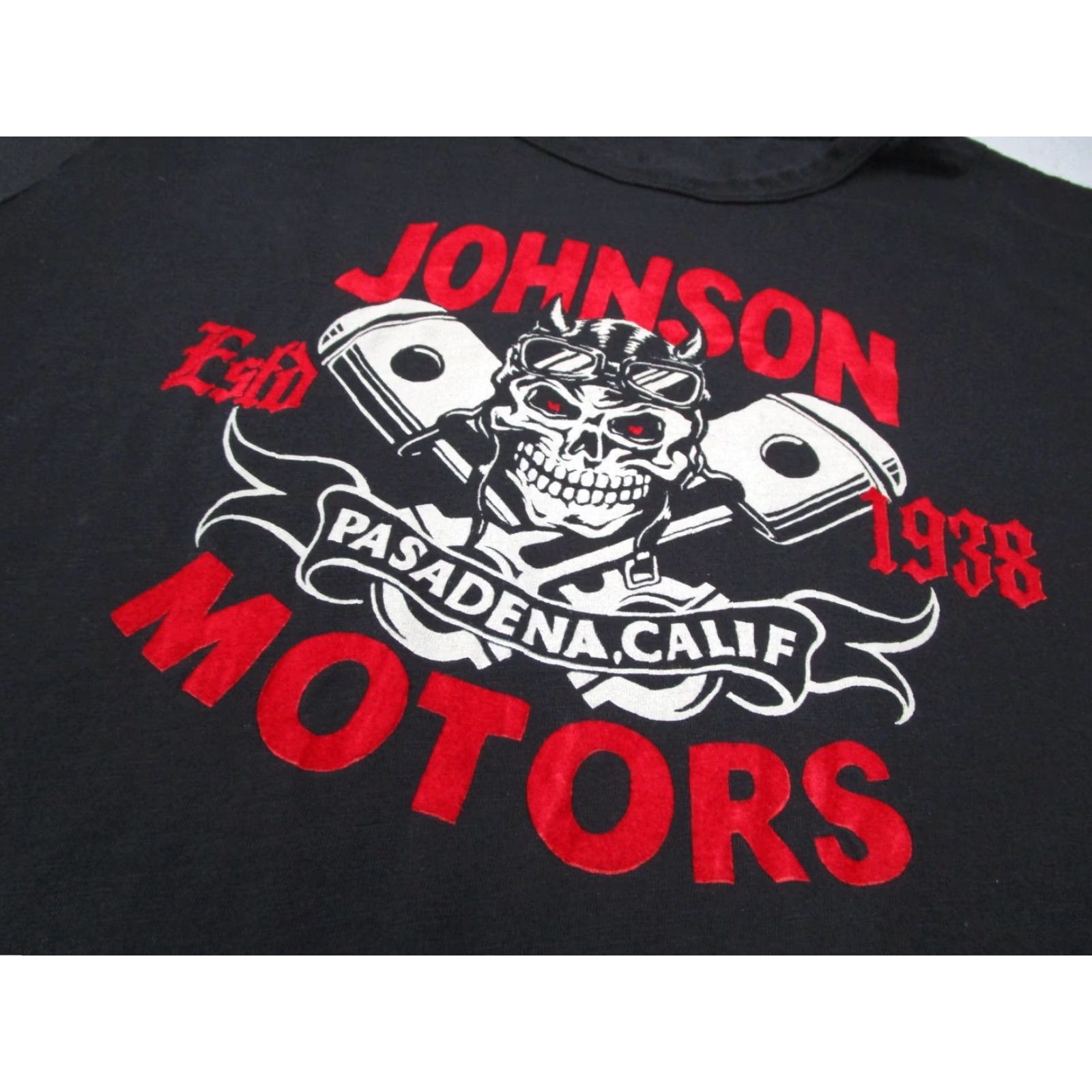 Vintage Johnson Motors Shirt Mens 2XL Black Long Sleeve Crew Neck Skull Made in USA Size US XXL / EU 58 / 5 - 2 Thumbnail
