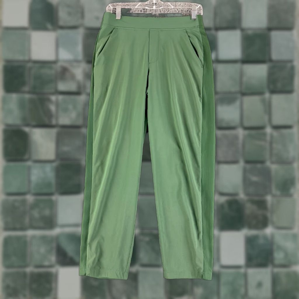 Athleta Athleta Brooklyn Ankle Pant Womens Size 4 Green Pull On Straight Leg Lightweight Size 27" / US 4 / IT 40 - 1 Thumbnail