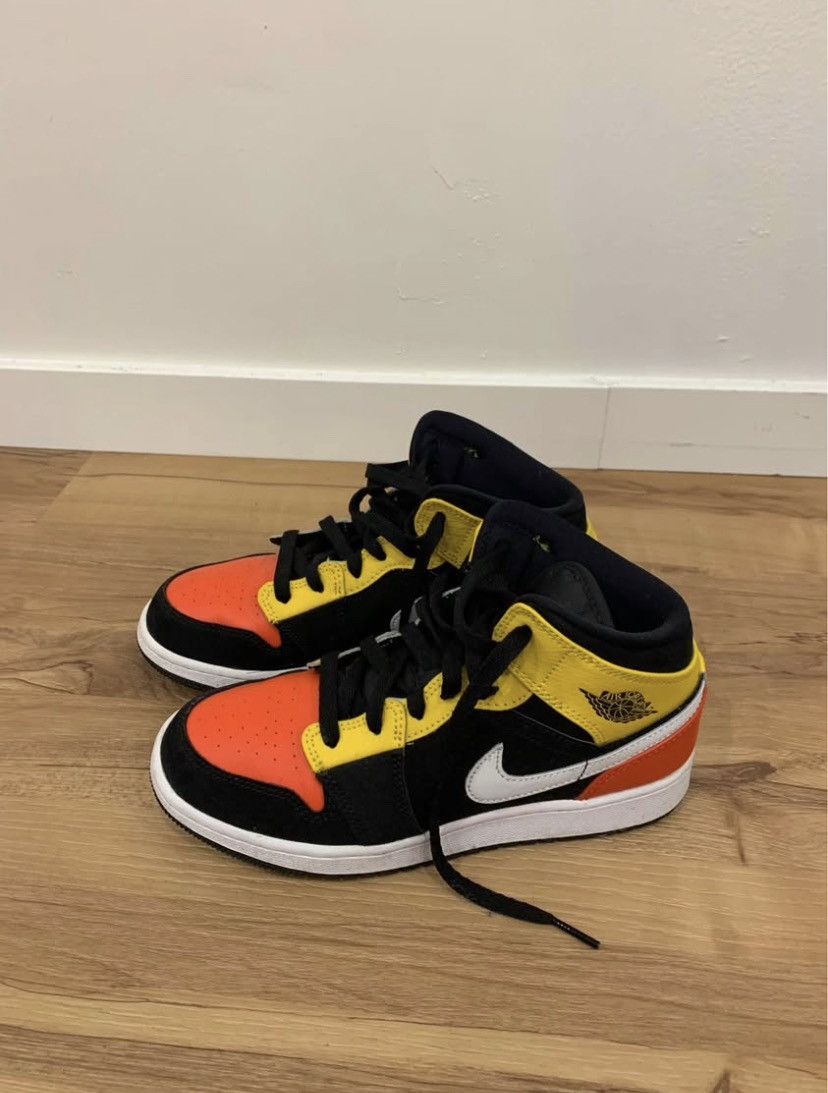 Nike Air Jordan mid amarillos Size US 5.5 / IT 35.5 - 1 Thumbnail