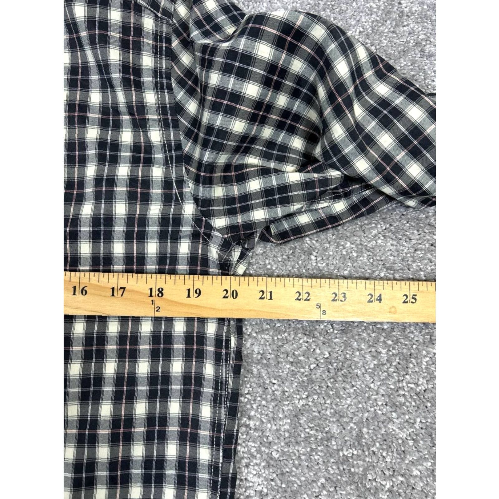 UNTUCKit UNTUCKit Shirt Mens Medium Beige Black Cotton Button Up Plaid Size US M / EU 48-50 / 2 - 5 Thumbnail