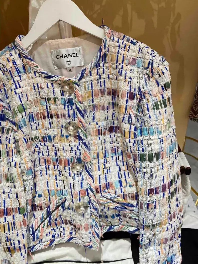 Chanel Chanel 18p waterfall mosaic tweed acrylic buckle jacket Size XS / US 0-2 / IT 36-38 - 3 Thumbnail