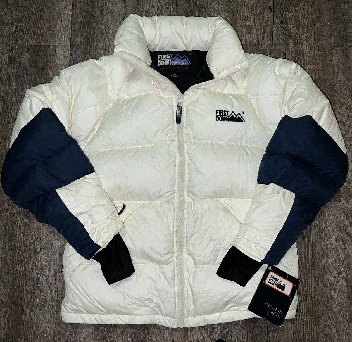 Image of New Vintage Deadstock First Down Puffer Jacket 24X30 1997 in White, Men's (Size Small)