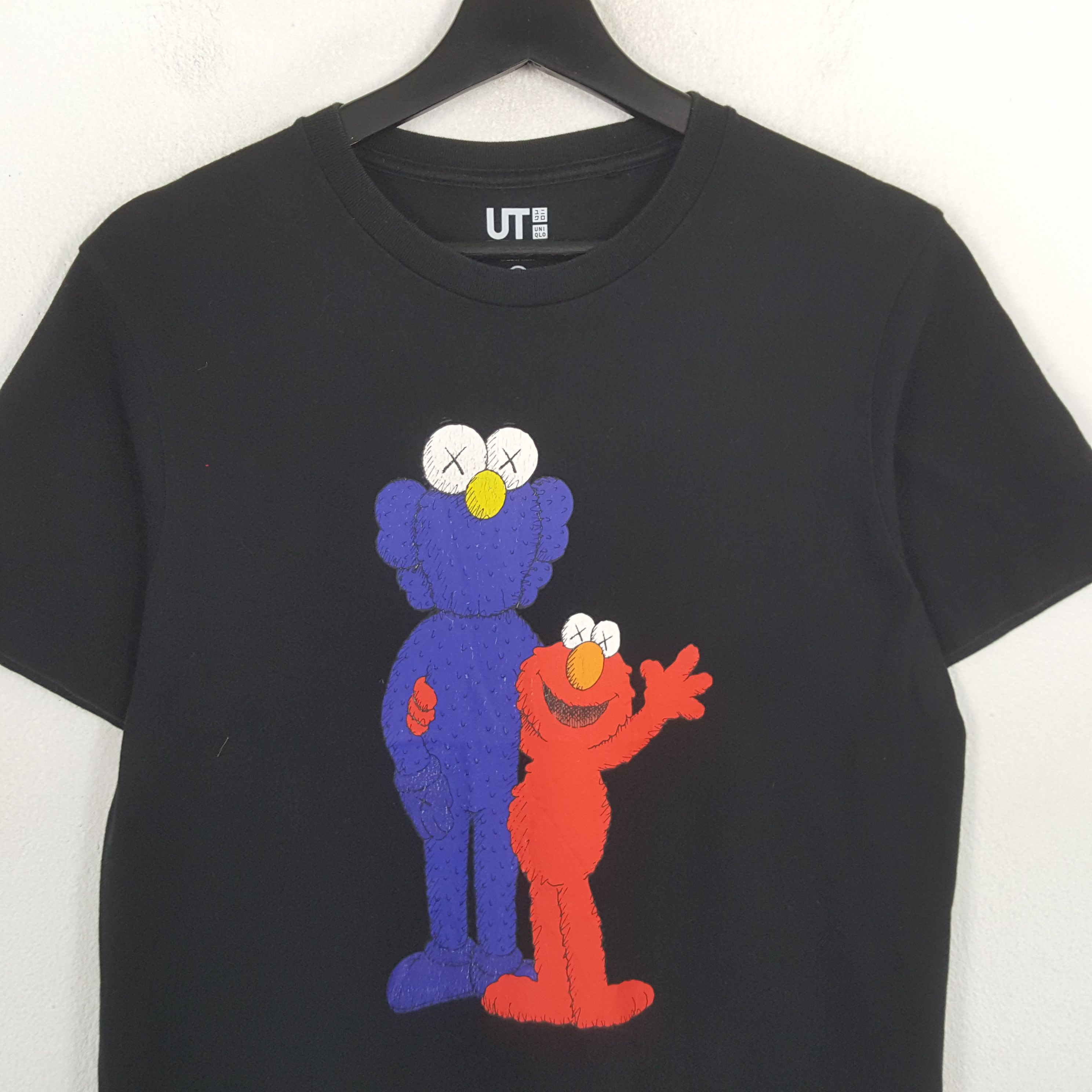 Uniqlo Uniqlo X Kaws Sesame Street Tshirt RR18 Size US M / EU 48-50 / 2 - 2 Thumbnail