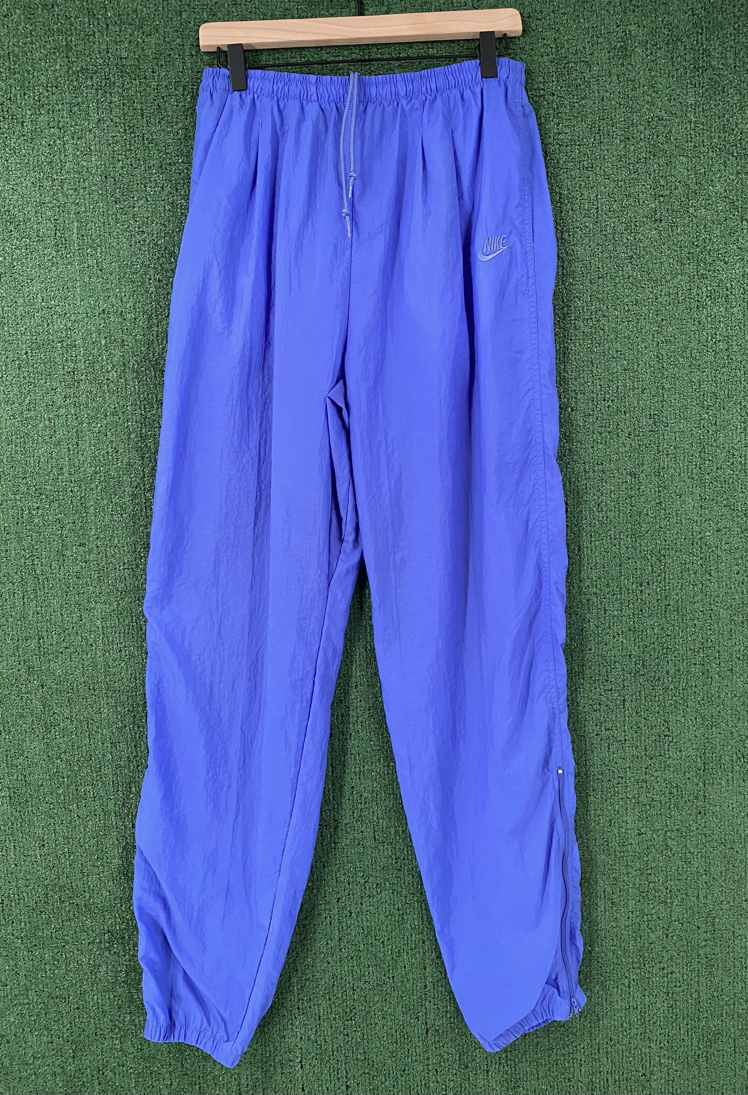 Nike 90’s Nike Spellout Grey Tag Purple Windbreaker Pants Medium Size 34" / US 12 / IT 48 - 1 Thumbnail