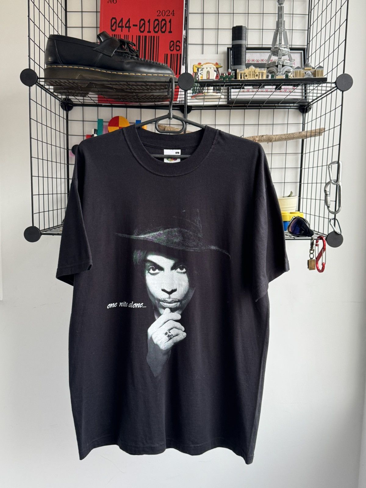 Band Tees Vintage 2002 Prince Universal Tour T-shirt Size US L / EU 52-54 / 3 - 1 Thumbnail