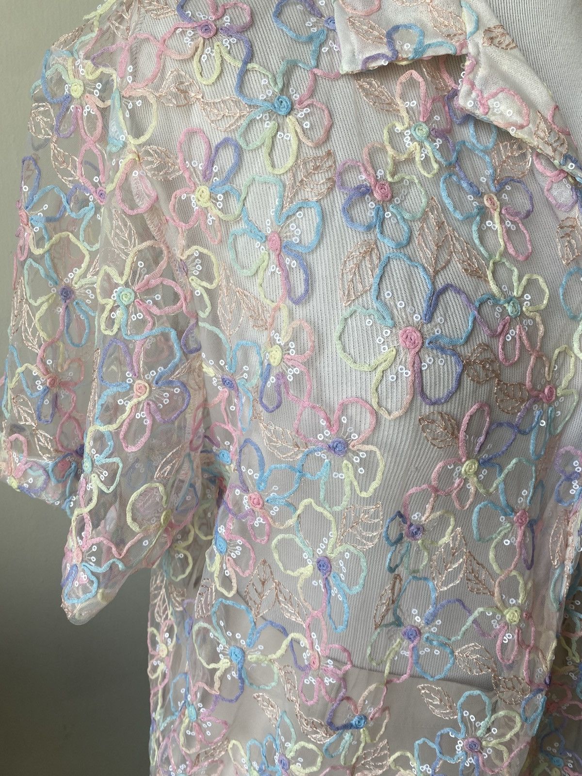 Other HEARTRAVES Sheer Lace Embroidered Button Front Shirt Size XL / US 12-14 / IT 48-50 - 2 Thumbnail