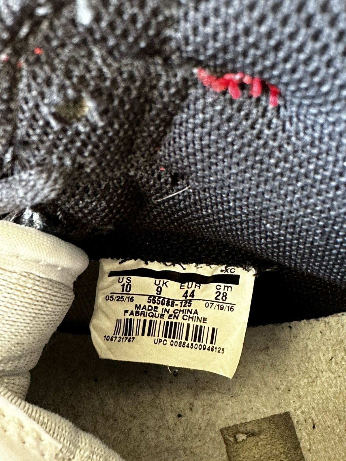 Jordan Brand Jordan 1 Black Toe 2016 Size US 10 / EU 43 - 12 Thumbnail