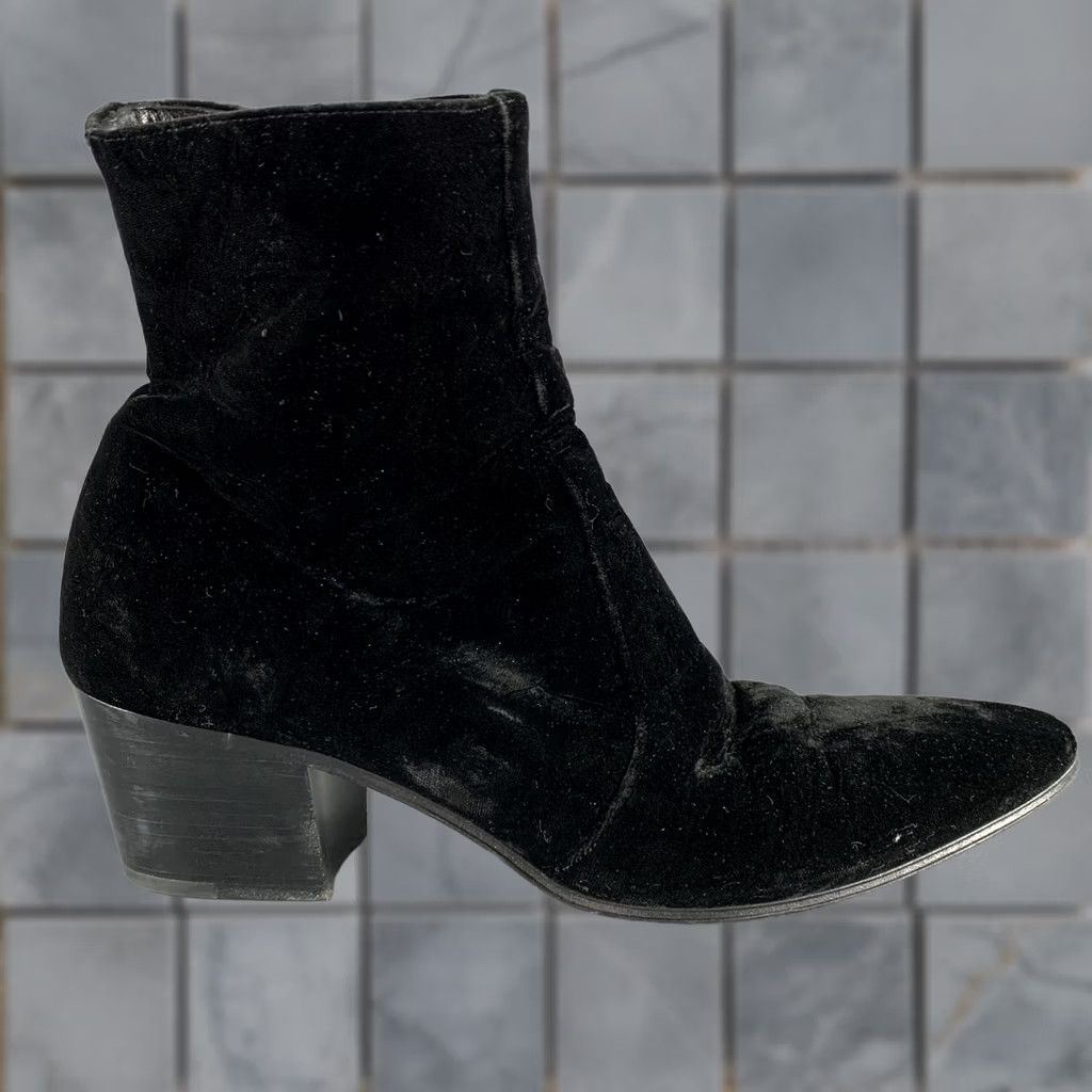 SAINT LAURENT Size 8 Black Velvet Chelsea Boots Saint Laurent | Shoes | Ysl Saint Laurent Wyatt 3 Black Sz  main image 4