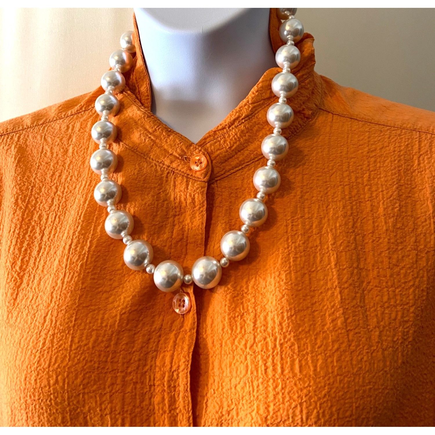 Other Vintage Faux Pearl Necklace W/Large Beads & Small Spacer Bea Size ONE SIZE - 10 Thumbnail