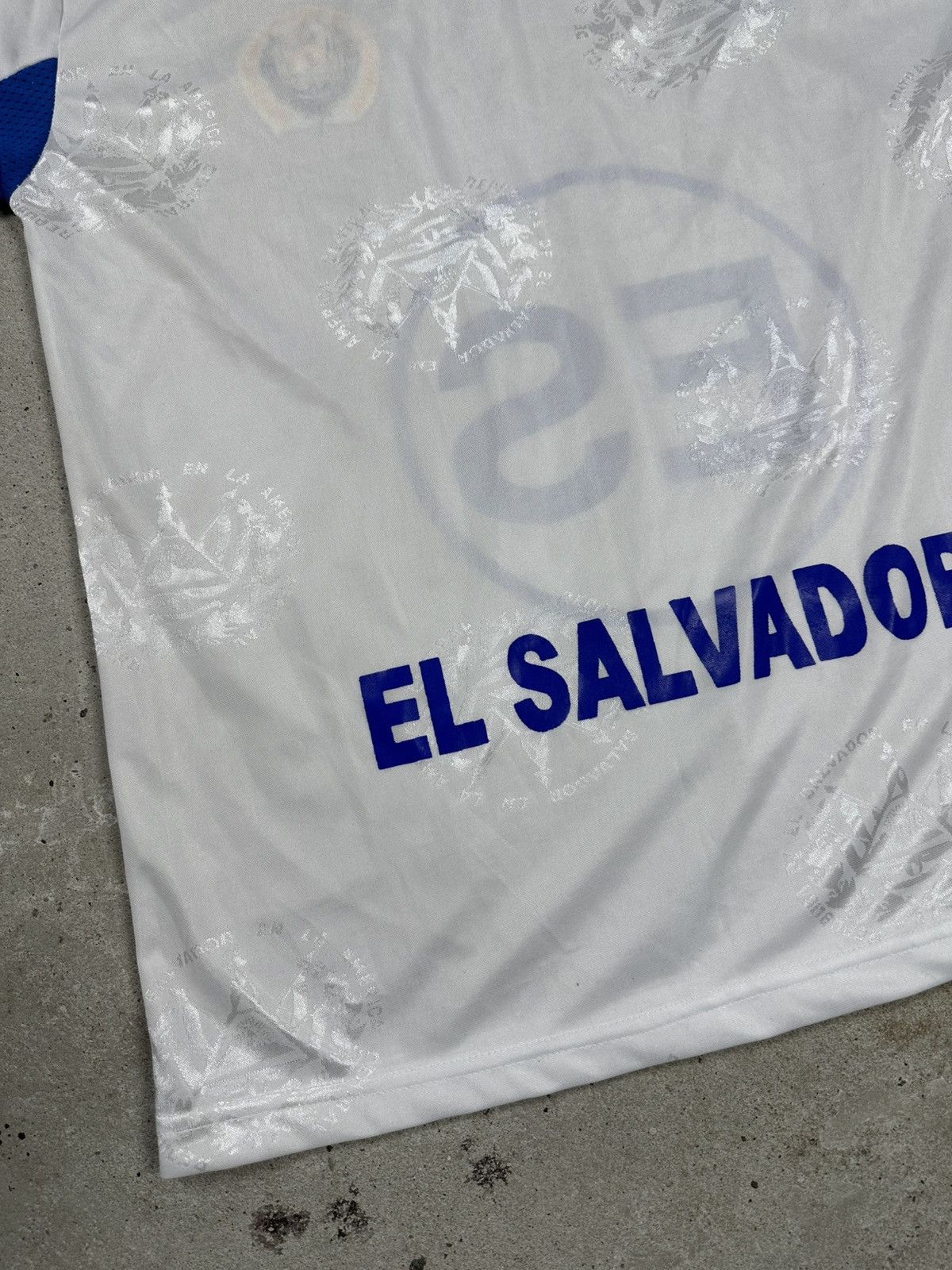 Vintage Vintage 2000s Atletica x El Salvador White Jersey Home/Away Size US M / EU 48-50 / 2 - 14 Thumbnail