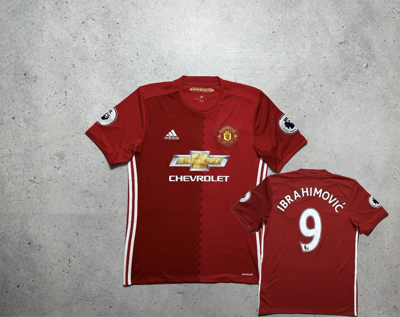 Adidas Adidas FC Manchester United Ibrahimovic #9 2016/2017 Jersey Size US M / EU 48-50 / 2 - 1 Thumbnail
