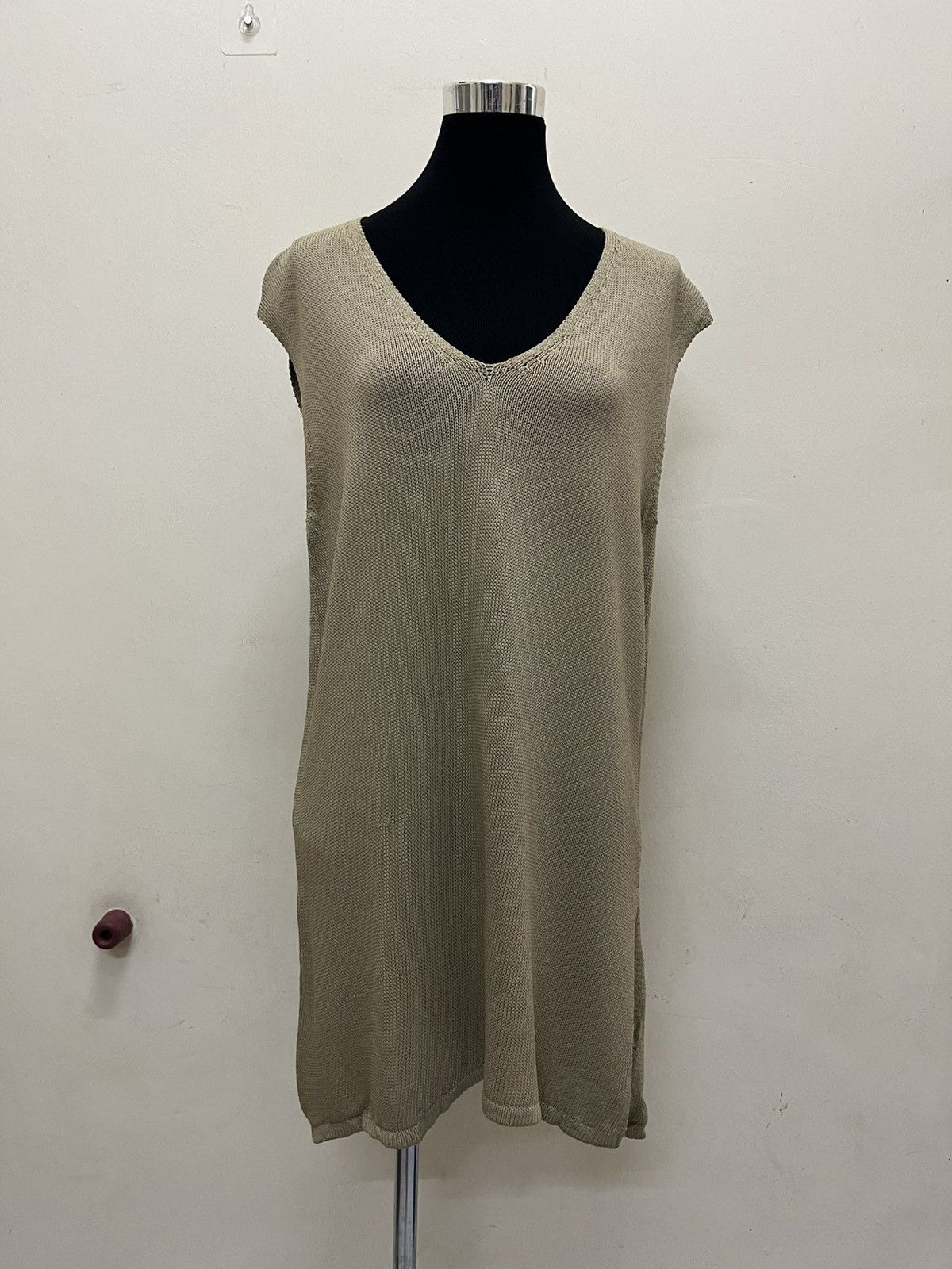 Max Mara Max Mara Unisex Fine Wool Knitted Sleeveless Top Size ONE SIZE - 16 Thumbnail