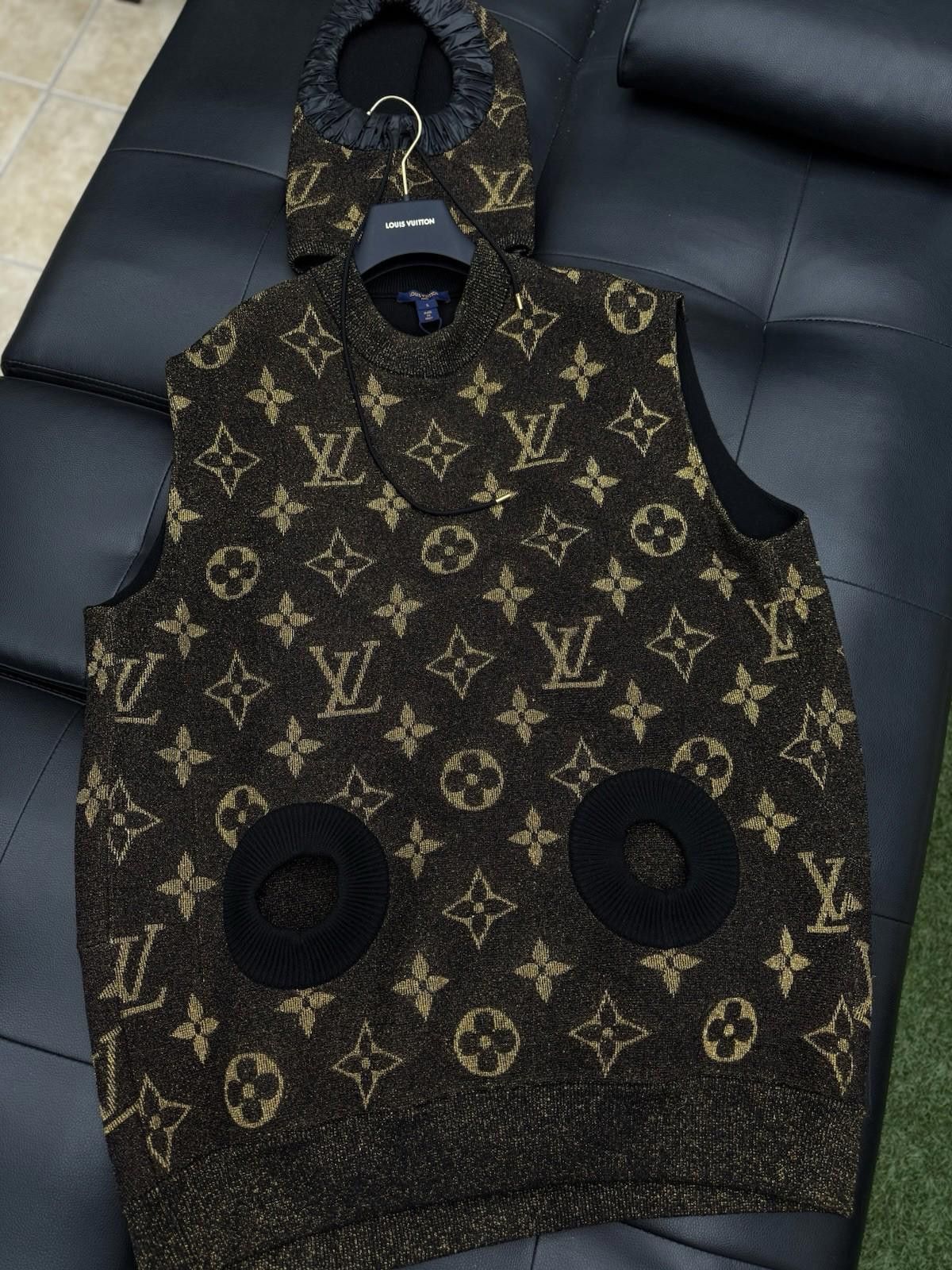 Louis Vuitton Louis Vuitton Brown Sleeveless Hoodie Size Small RARE Size US S / EU 44-46 / 1 - 1 Thumbnail