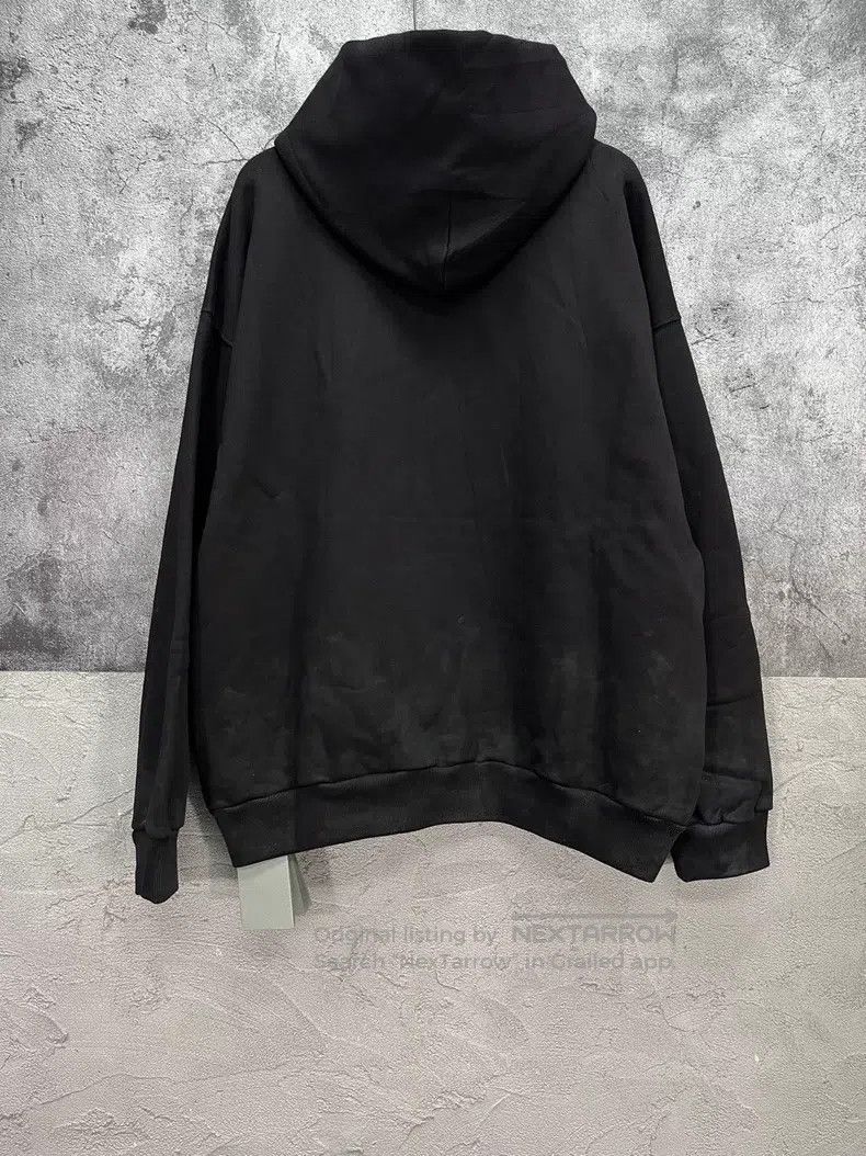 Balenciaga Balenciaga Lettering Logo Distressed Hooded Sweater Size US S / EU 44-46 / 1 - 2 Thumbnail