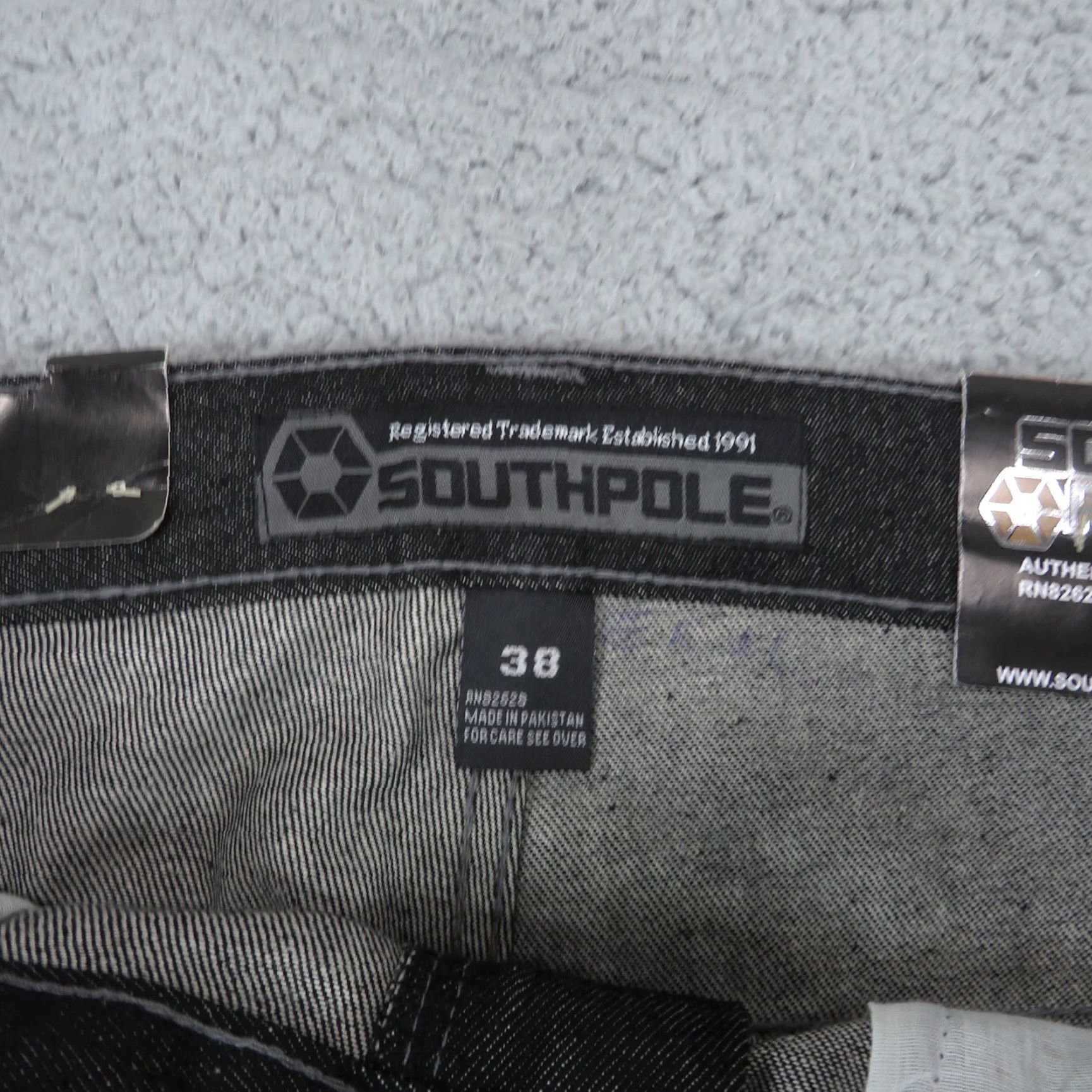 Southpole VINTAGE Southpole Baggy Jeans Mens 38 Y2K Black Grunge Skater Wide 10" Leg Opening Pipes 5-Pocket Denim Jeans Mens Black 90s USA Hip Hop Shoes? Size US 38 / EU 54 - 2 Thumbnail