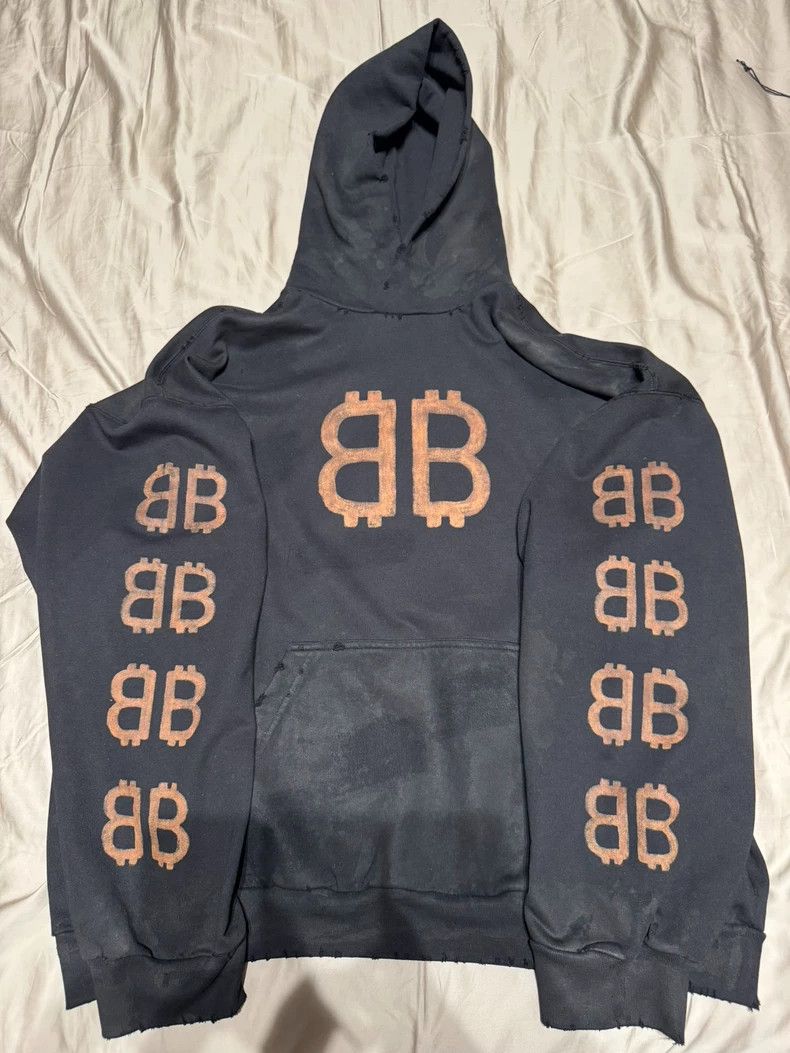 Balenciaga Balenciaga FW23 Distressed Logo Hoodie Size US M / EU 48-50 / 2 - 1 Thumbnail