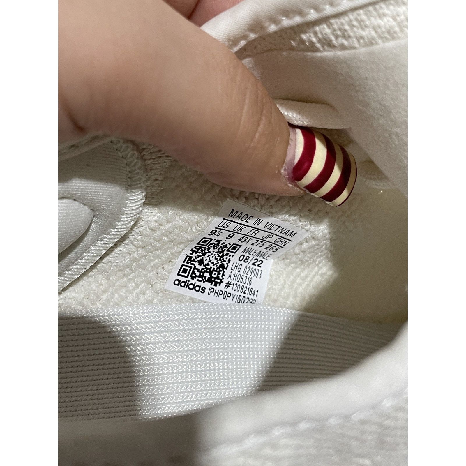 Adidas ADIDAS YEEZY BOOST 350 V2 BONE SIZE 9.5 NEW Size US 9.5 / EU 42-43 - 6 Thumbnail