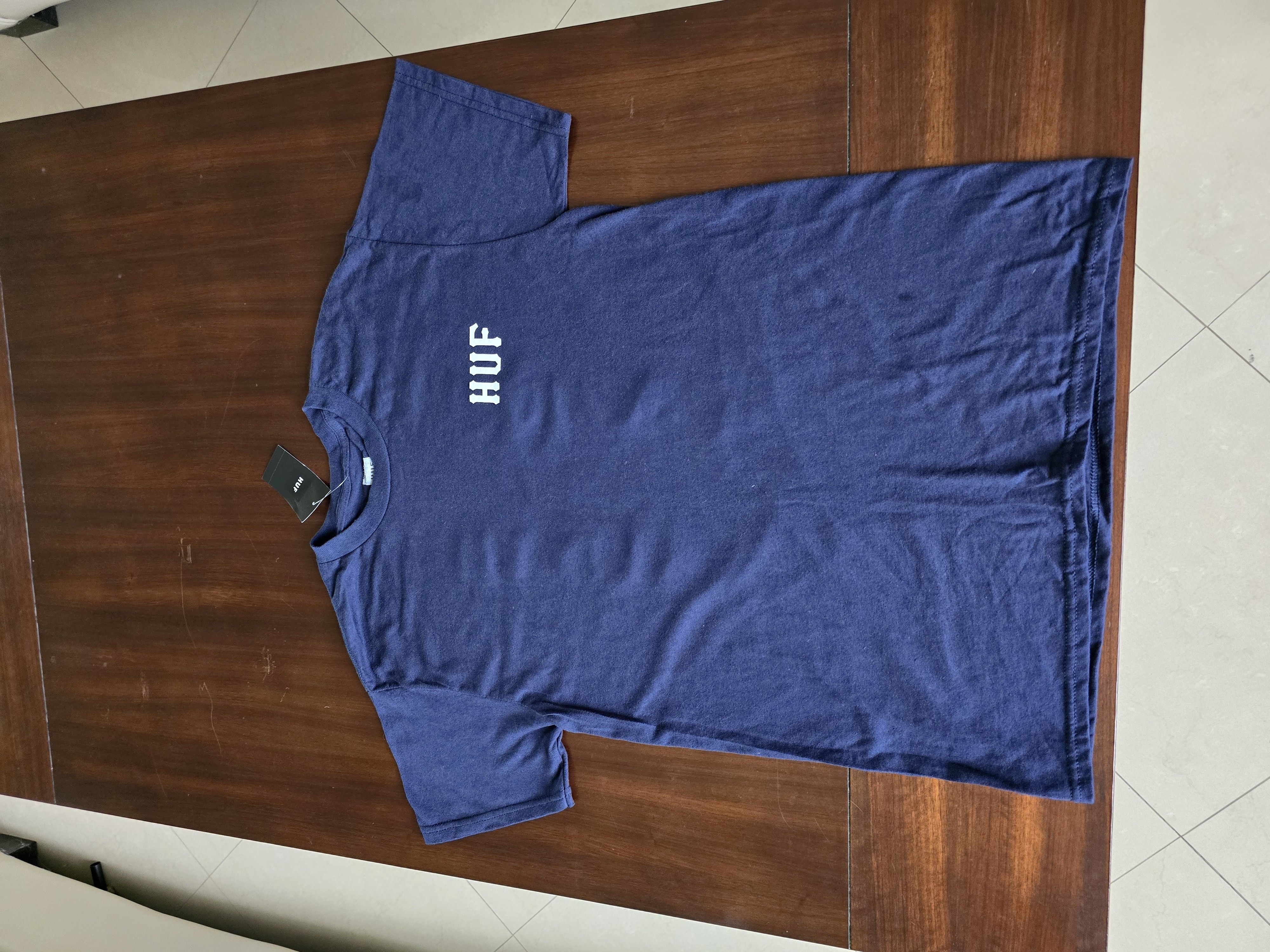 Huf HUF Classic Logo T Shirt Brand New Size M Navy Blue Size US M / EU 48-50 / 2 - 2 Thumbnail