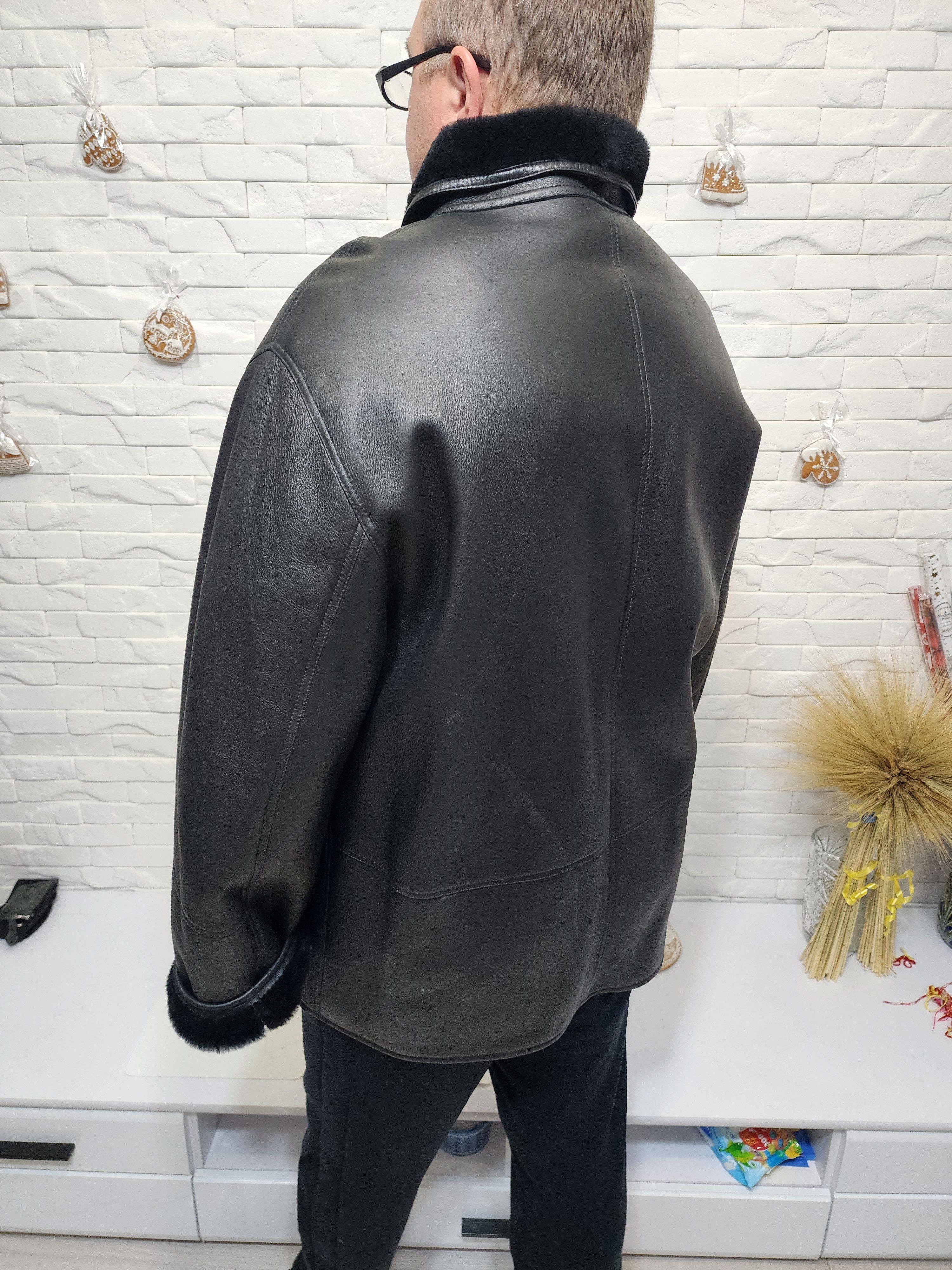 Furla Men's Black Sheepskin Coat: Genuine Fur, Zipper Closure Size US L / EU 52-54 / 3 - 5 Thumbnail