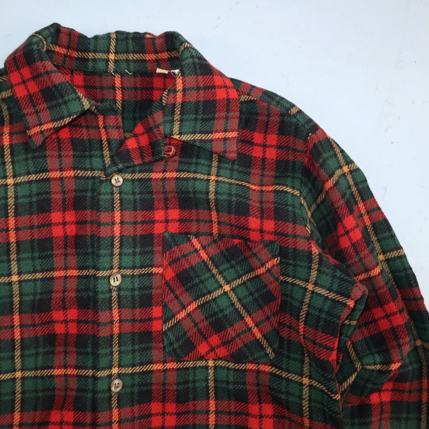 Vintage VINTAGE 60s Wool Button-Up Shirt Men Regular M Red Plaid Flannel Winter Rockabilly Size US M / EU 48-50 / 2 - 2 Thumbnail