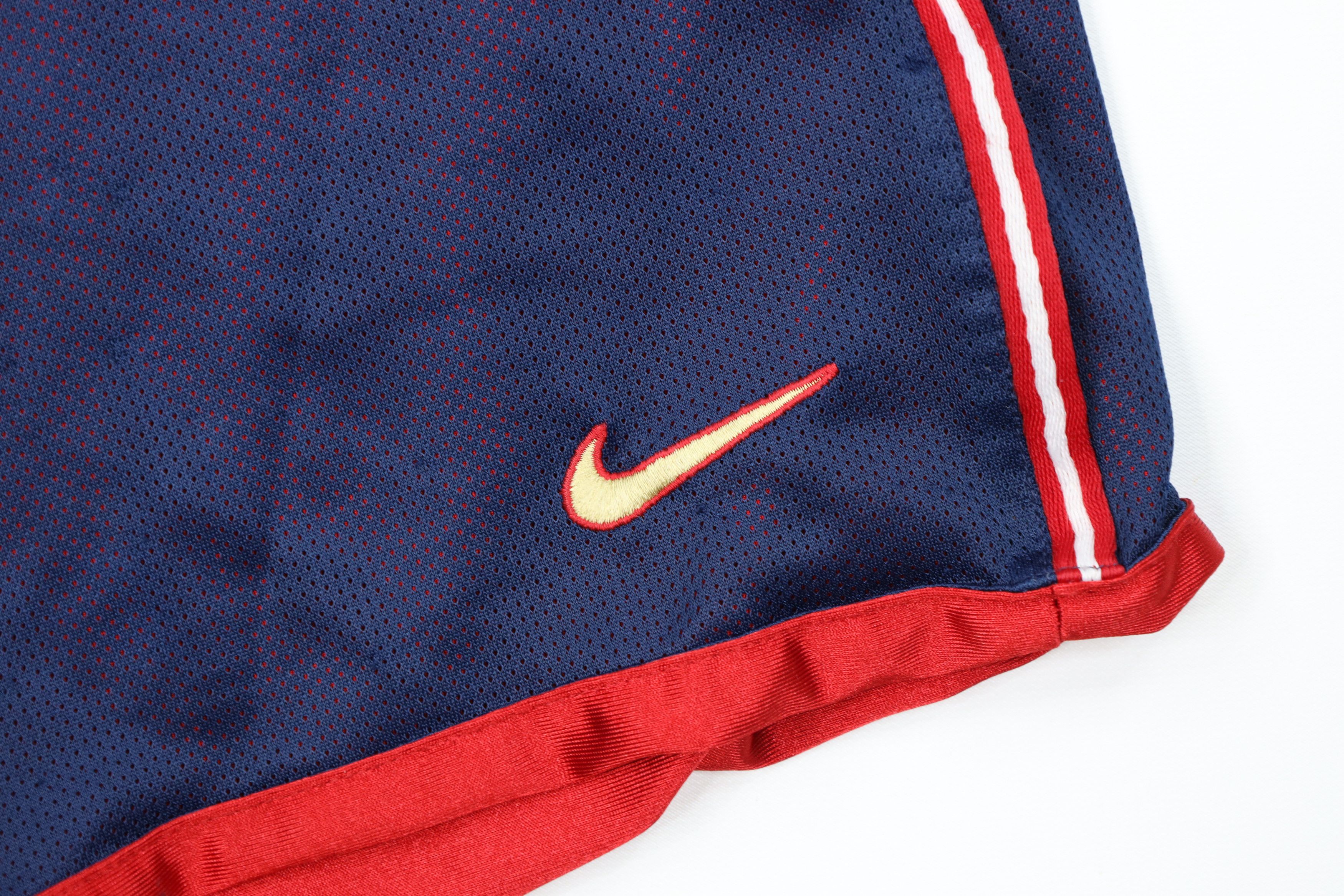 Nike Vintage 90s Y2K Nike Mini Swoosh Reversible Shorts Blue Red Size US 34 / EU 50 - 13 Thumbnail