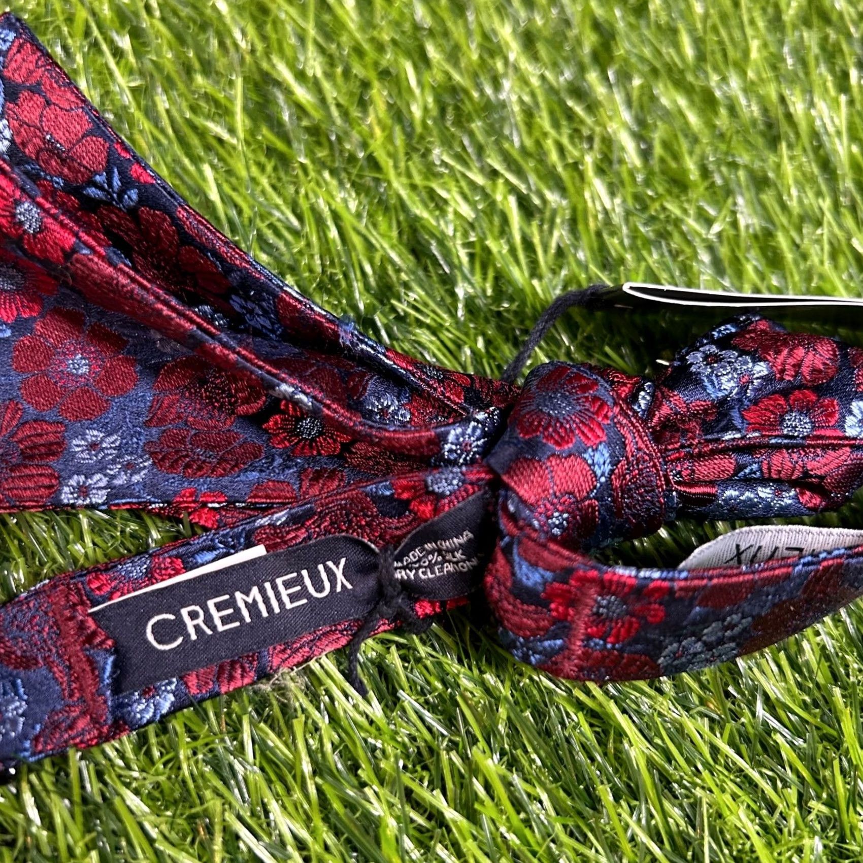 Cremieux Cremieux Bow Tie Floral Red Blue Adjustable Necktie Mens New NWT Silk Blend Formal Occasion Bow Tie Size ONE SIZE - 6 Thumbnail