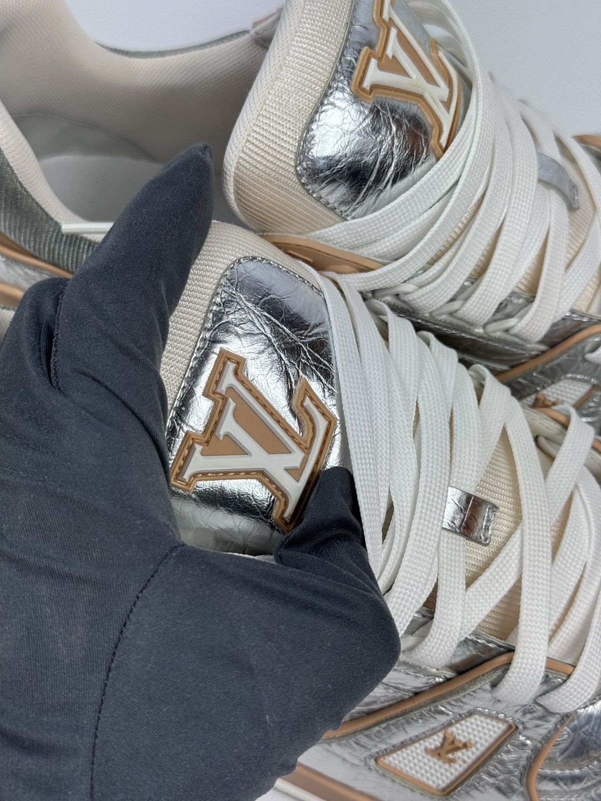 Louis Vuitton MONOGRAM SILVER SNEAKERS Size US 11 / EU 44 - 8 Thumbnail