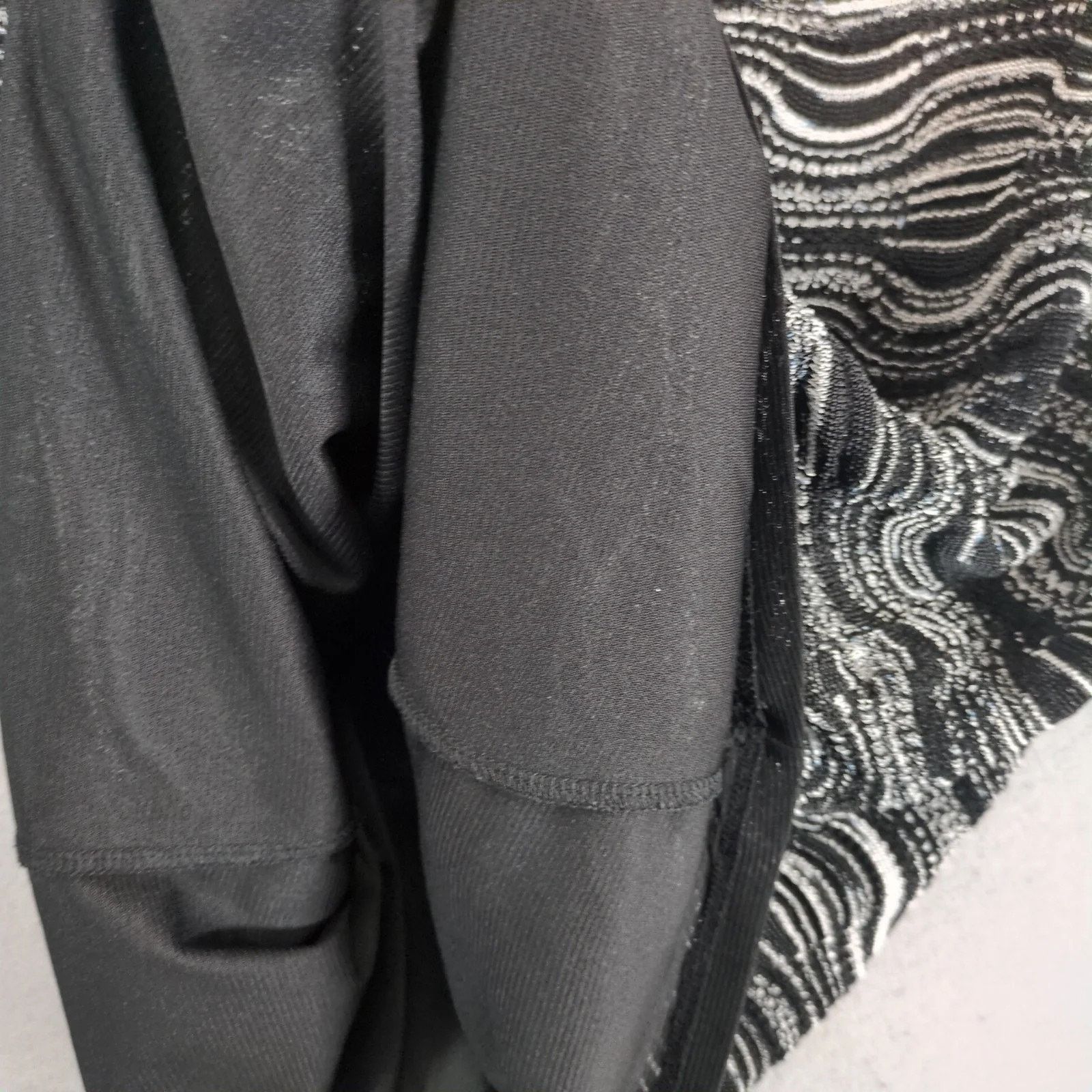 Jones New York Jones New York Black White Silver Wavy Knit Cocktail Dress M Size M / US 6-8 / IT 42-44 - 10 Thumbnail