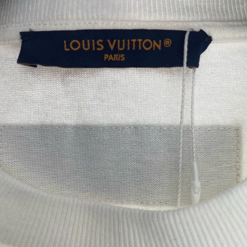 Louis Vuitton Louis Vuitton White and green embroidered airplane short s Size US XS / EU 42 / 0 - 4 Thumbnail