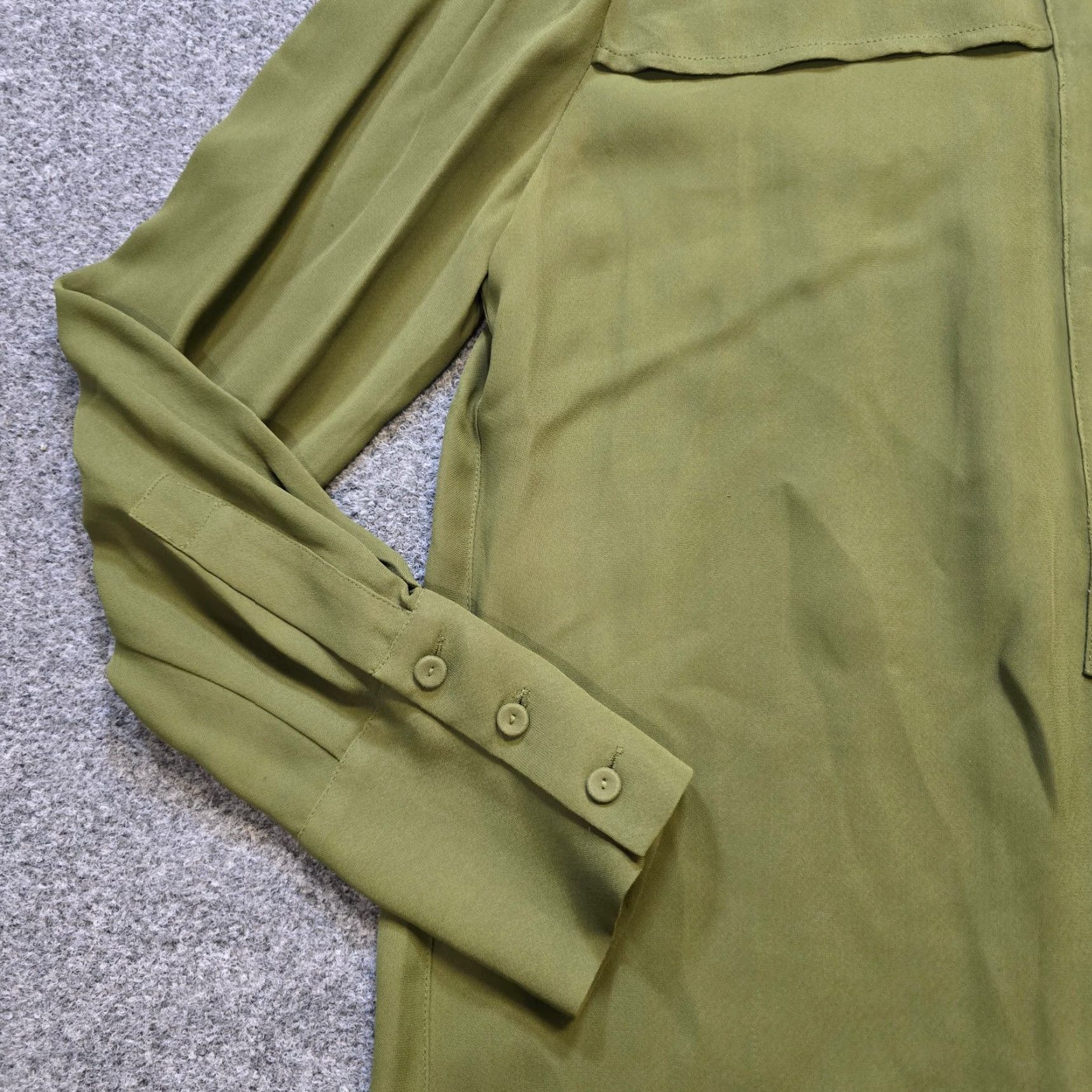 J.Crew J.CREW Blouse Shirt Womens 10 Green Long Sleeve Round Neck Career Holiday Regular Fit Size L / US 10 / IT 46 - 4 Thumbnail